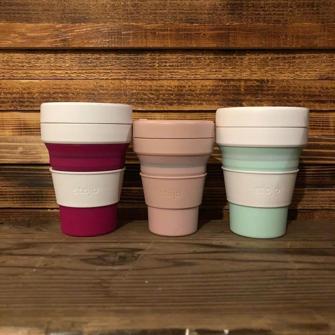 永井葉月さんのインスタグラム写真 - (永井葉月Instagram)「. . @muroscoffeeownroast    with @stojo_japan  自家焙煎されている 美味しいコーヒー屋さん✨ 夜遅くまでやってるしイベントとか コーヒー教室までされてるみたい😗 ぜひ、体験してみたいけどなー笑。 優しい店員さんが気持ちを込めて コーヒーを提供してくださいます😌 また近々行きまーす✨ . . @moe.sasaki.0918  @k.style25  一緒に行ってくれてありがと✨ また行こうね🤝❤️ . #muroscoffee #自家焙煎珈琲  #stojo #stojocup #コーヒー  #岐阜カフェ #岐阜コーヒー  #美味しいコーヒー #幸せなひととき  #はづ旅グラム」12月22日 20時10分 - hazuki815hazuki