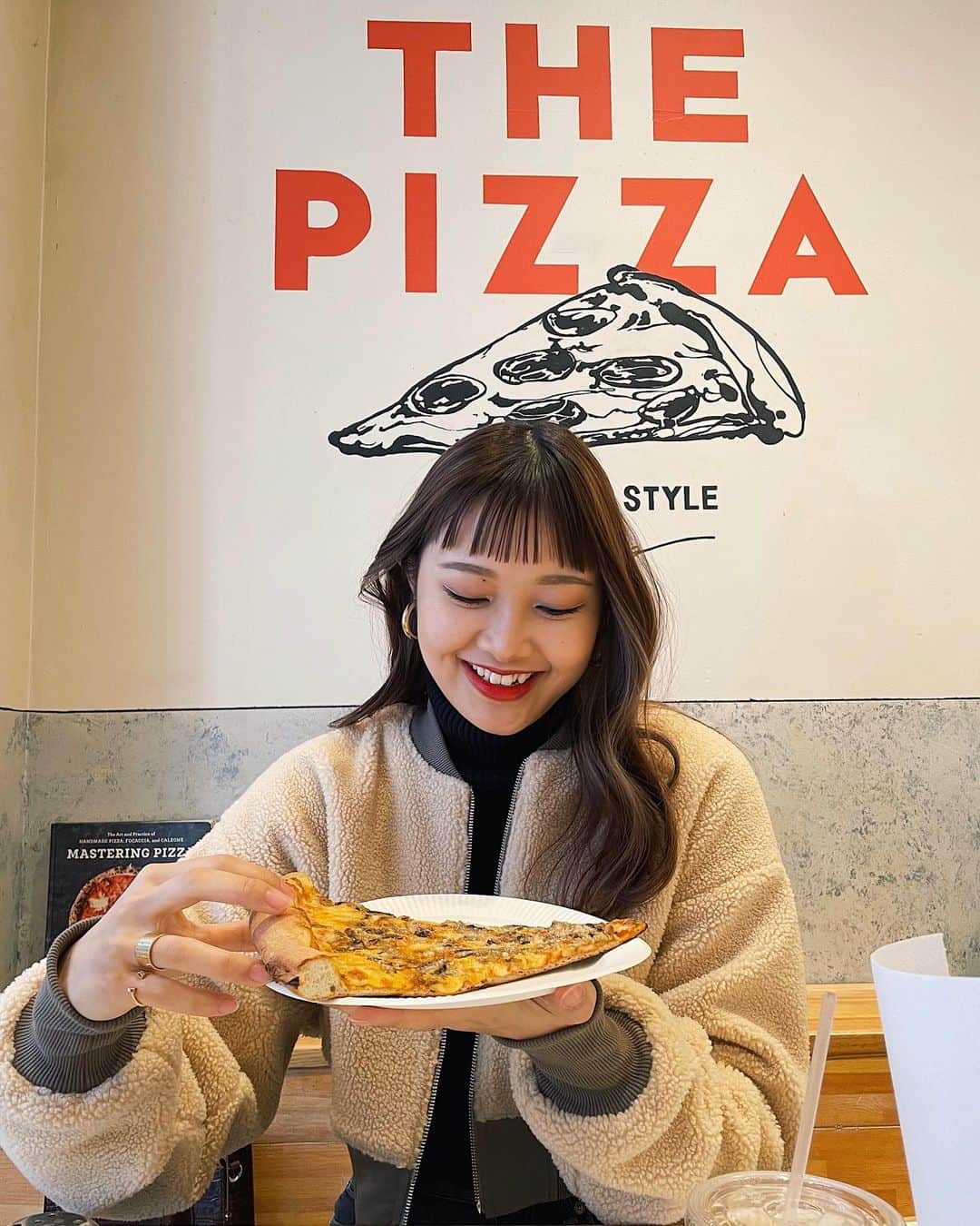 阿部紫夕那のグルメインスタ