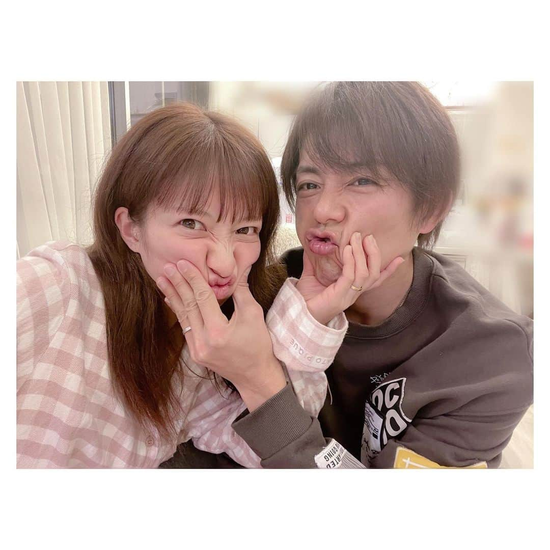 辻希美さんのインスタグラム写真 - (辻希美Instagram)「お風呂🛁ご飯🍚終わってマッタリなぅ☺️💕」12月22日 20時36分 - tsujinozomi_official