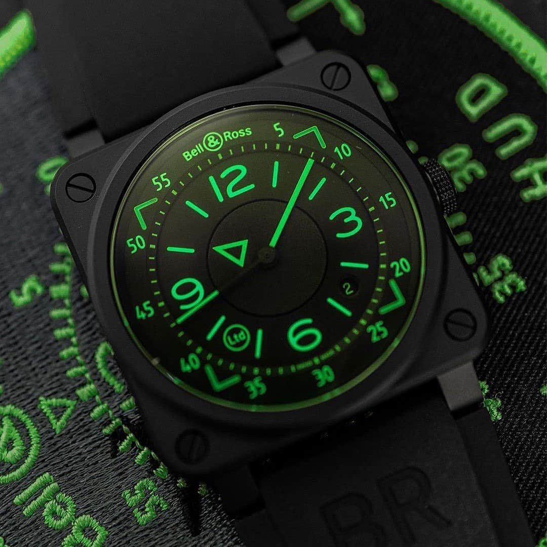 Daily Watchさんのインスタグラム写真 - (Daily WatchInstagram)「The @BellRossWatches BR 03-92 HUD. High performance military instrument inspired by aeronautical essential navigation tools of aircraft cockpit. Specifically the avionics display of fighter jets ✈️ #BellRoss」12月22日 20時54分 - dailywatch