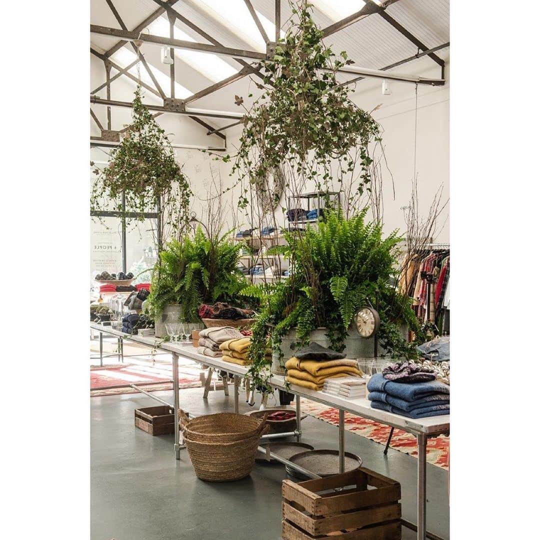 キャベジズ&ローゼズのインスタグラム：「After the announcement made at the weekend by the government, we have made the decision to close the shop in the week before Christmas.   We are very sorry if this has impacted your plans to visit the shop.  We want to be absolutely sure that we are protecting our staff and customers, as well as our families and loved ones at this time.   If you have any last minute Christmas requirements, we will be operating a mail order collect service. Please call ahead to make sure that we have any item you need in stock.  We will take payment over the phone and have a package ready for you to collect from the shop. We will not be accepting visitors to the shop during this time.  We will be available via emails   bruton@cabbagesandroses.com  & on the phone 01749 717 042 until 5PM on the 23rd December.  For any other enquiries, you can reach us on shop@cabbagesandroses.com and we will be checking for urgent enquiries over the Christmas period.  xX C&R Xx」