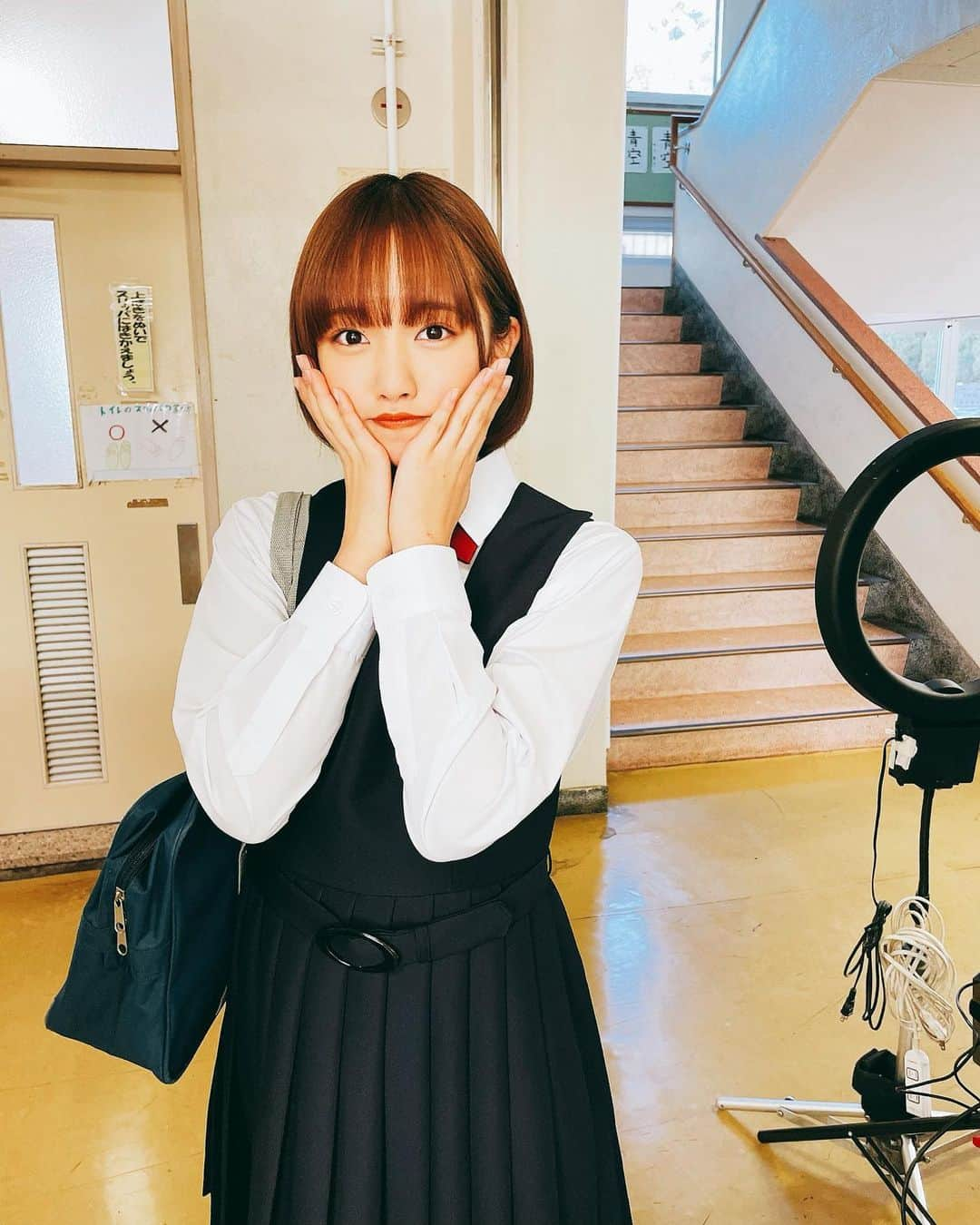 香月杏珠さんのインスタグラム写真 - (香月杏珠Instagram)「🎓🏫📚✏️  ・   #グラビア  #グラビアアイドル  #制服  #まだいける  #まだいけると信じたい  #jk  #嘘  #あはは」12月22日 20時50分 - anjyu_neko