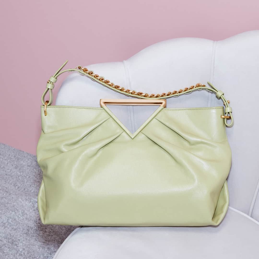 Schutzのインスタグラム：「NEW CRUSH - SCHUTZ BILLY BAG ❤️ #schutzbilly」