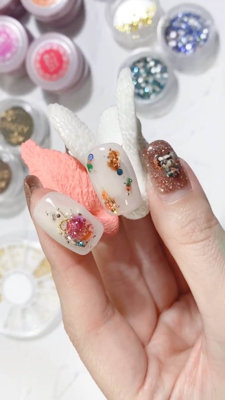なかやまちえこのインスタグラム：「complete！！⠀ ⠀  PREGEL・Betty gel・きまぐれキャット・PREANFA・PREXY商品は、ネイリストの方は↓ ⠀ プリモール @nail_premall ⠀ http://gelnailshop.com/ ⠀ ⠀ キャンディポケット @candypocket_official ⠀ http://www.beautysupport.jp/sm/script_main/shoptop.php ⠀ ⠀ セルフの方は↓ ⠀ ジョイアート @joyartofficial ⠀ http://joyart.biz/ ⠀ ⠀ にて購入頂けます☺️⠀⠀ ⠀ @pregelofficial @kimagure_cat_whim @bettygel_official @prexyofficial  #nail #nails #nailart #ネイル #美甲 #ネイルアート  #japanesenailart #manucure #japanesenails #manicurist #gelnails #أظافر #네일아트 #미용 #vẽmóng #ngườiđẹp  #เพ้นท์เล็บ #искусствоногтя #artedeuñas #เพ้นท์เล็บเจล #ジェルネイルデザイン #ネイルデザイン #senikuku #nagelkunst #ニュアンスネイル」