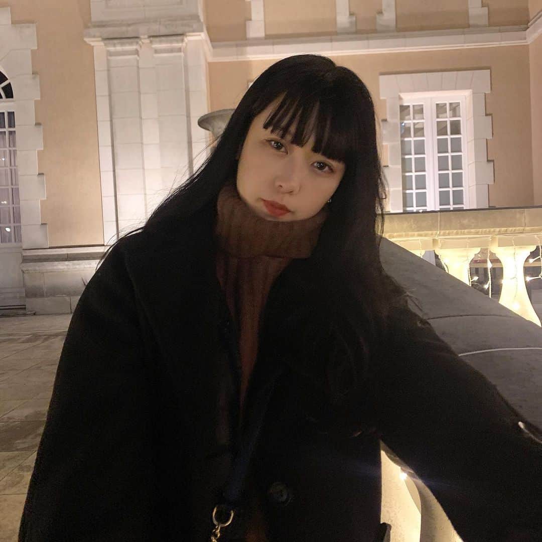 山下恵奈のインスタグラム：「動画見てね🤝 #恵比寿ガーデンプレイス #イルミネーション#クリスマス#通りすがり選手権」