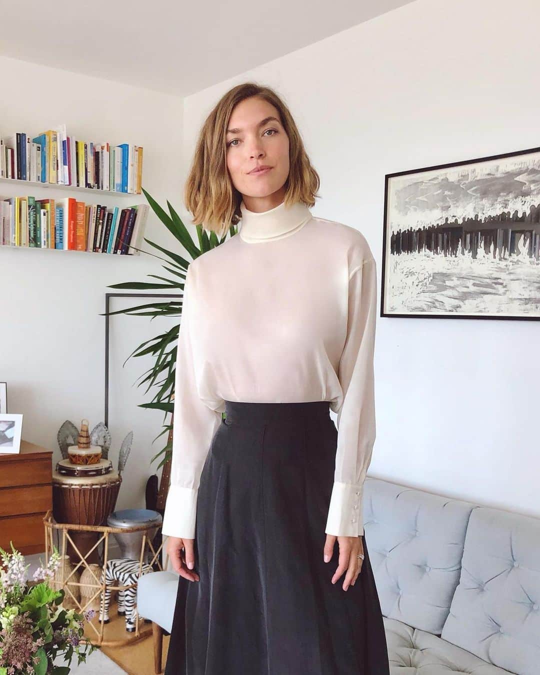 のインスタグラム：「Memories of fittings with @olisticthelabel for our exclusive winter collection. Femininity + Sustainability 🤍 Link in bio to explore🌱」