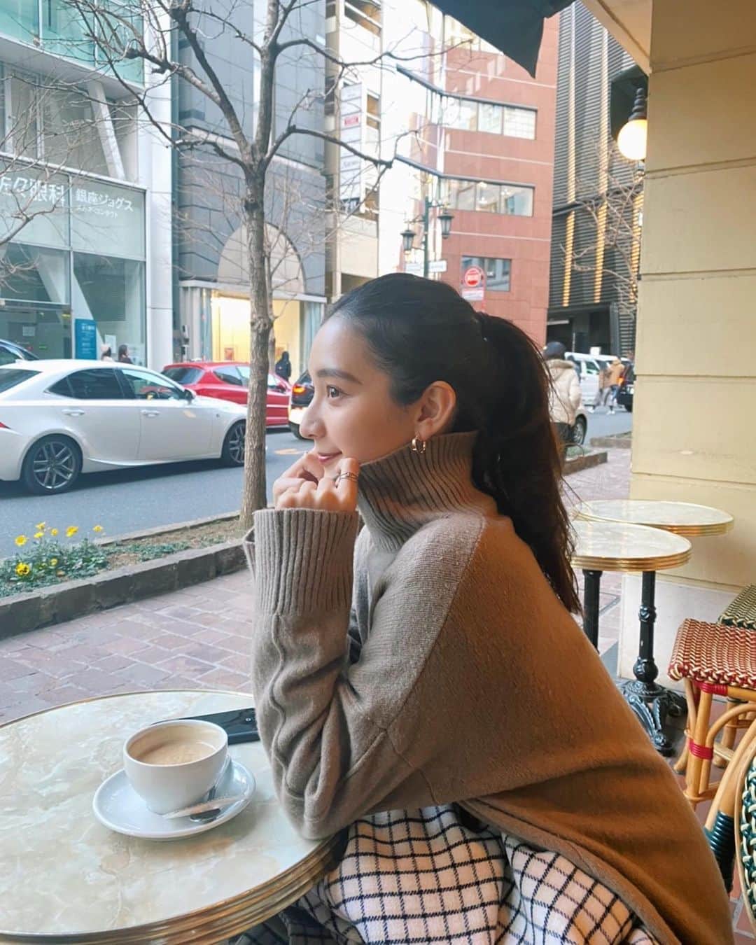のインスタグラム：「そう、気分はパリ…♥️  #onishiyuriko #無加工」