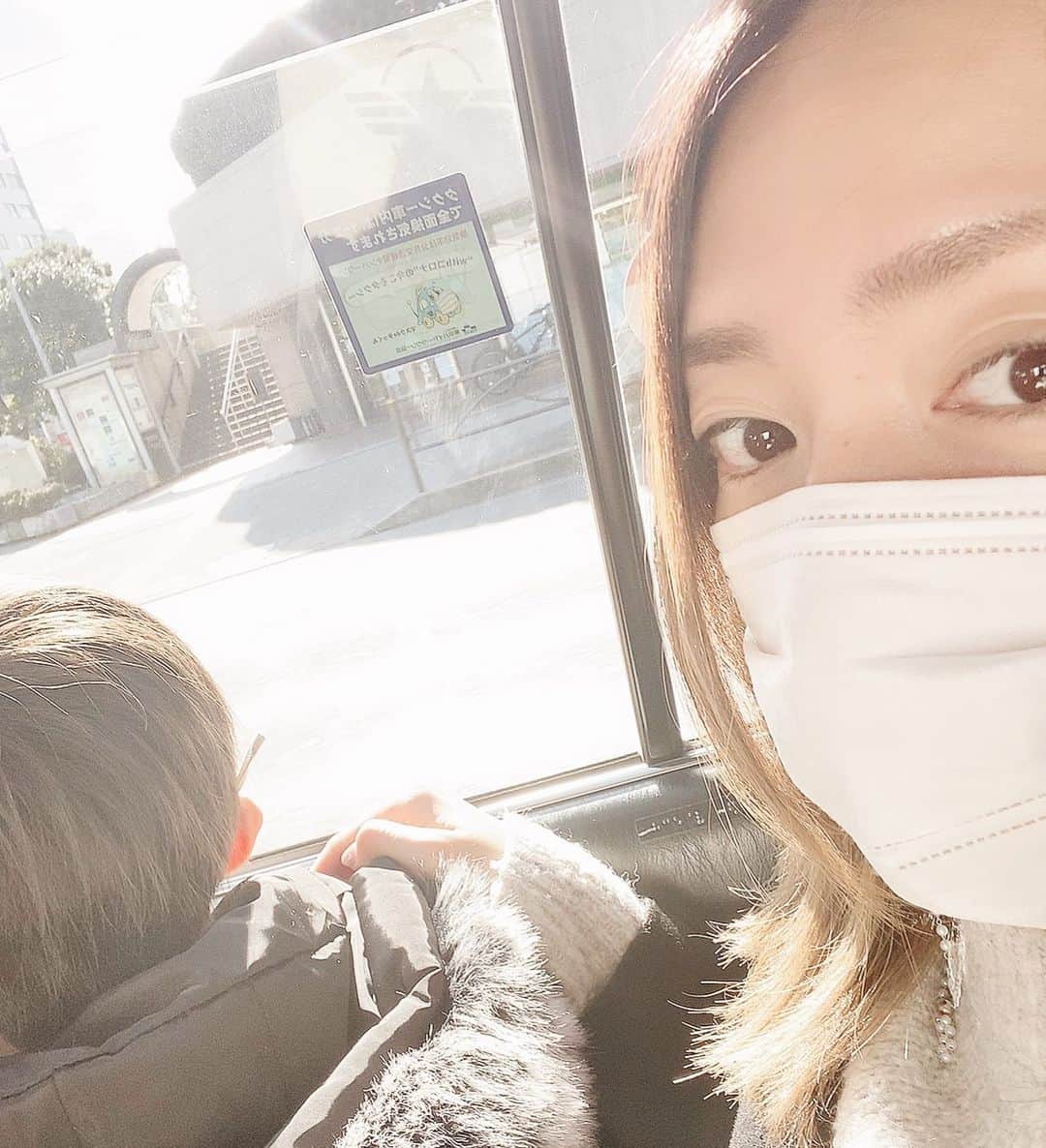 仁科仁美のインスタグラム：「そのうち、触るとうざいとか言われるのかな？？（ ; ; ）  今日の習い事に向かう時ふと感じた事でした！  #お母さんあるある　#息子　#反抗期」