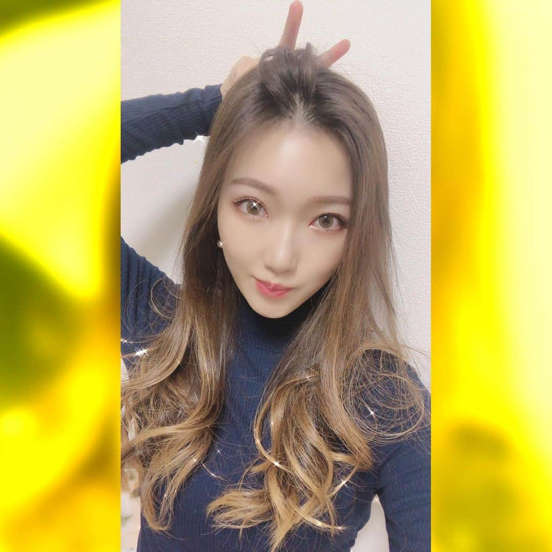 黒田絢子のインスタグラム：「今年も後もう少しでおわり。 早く感じたけれど 2020年は転機でしたね。 いや…でも好転です✌️✨⭐️ まだ残りわずかやけどあるから 楽しみ尽くしたいと思うよ。  コロナ感染拡大してなければ ヨガもやりたい所でしたけど… 年内は厳しいかなぁ🥺。。 皆さんも対策万全でお出かけは 国が定めてる基準に反さず 我慢しながら楽しみましょう🙏  #黒田絢子」