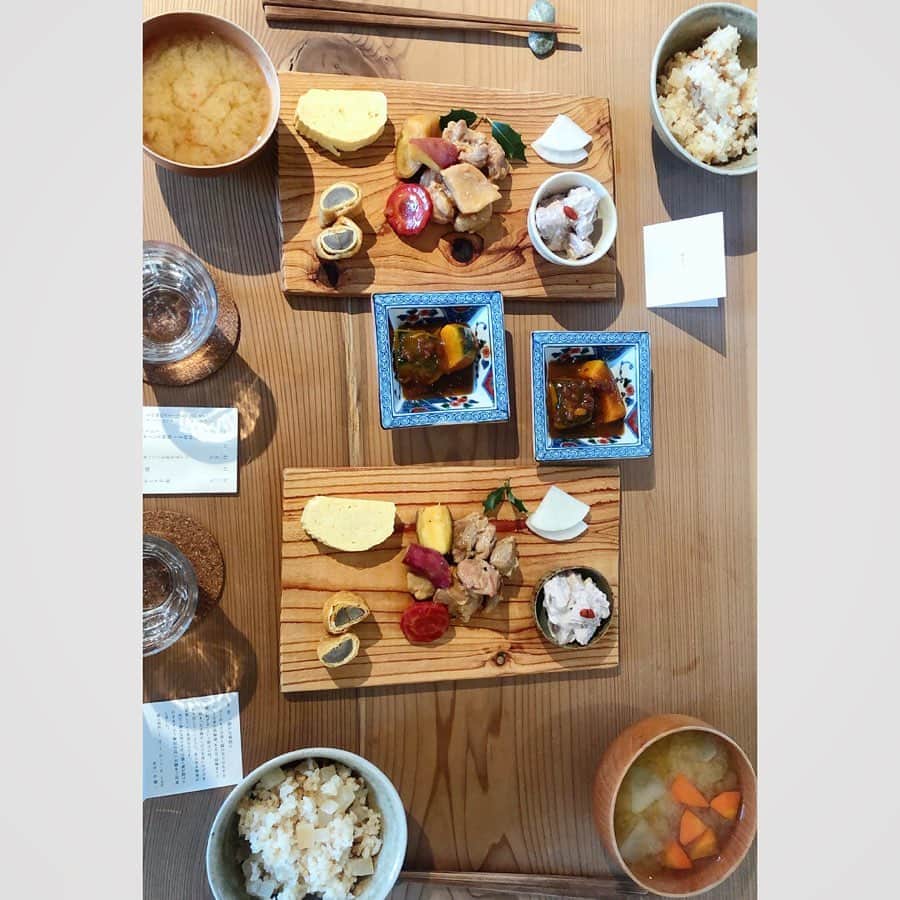 近藤夏奈のインスタグラム：「﻿ ﻿ 母とランチ🍽🌿﻿ 身体に優しいご飯に癒されました♡﻿ ﻿ ﻿ 🚩中之島ランチ﻿ @mikuri_osaka  #mikuri_osaka#mikuri#二十四節気のお膳  .﻿ .﻿ ﻿ ﻿ ﻿ ﻿ ﻿ ﻿」