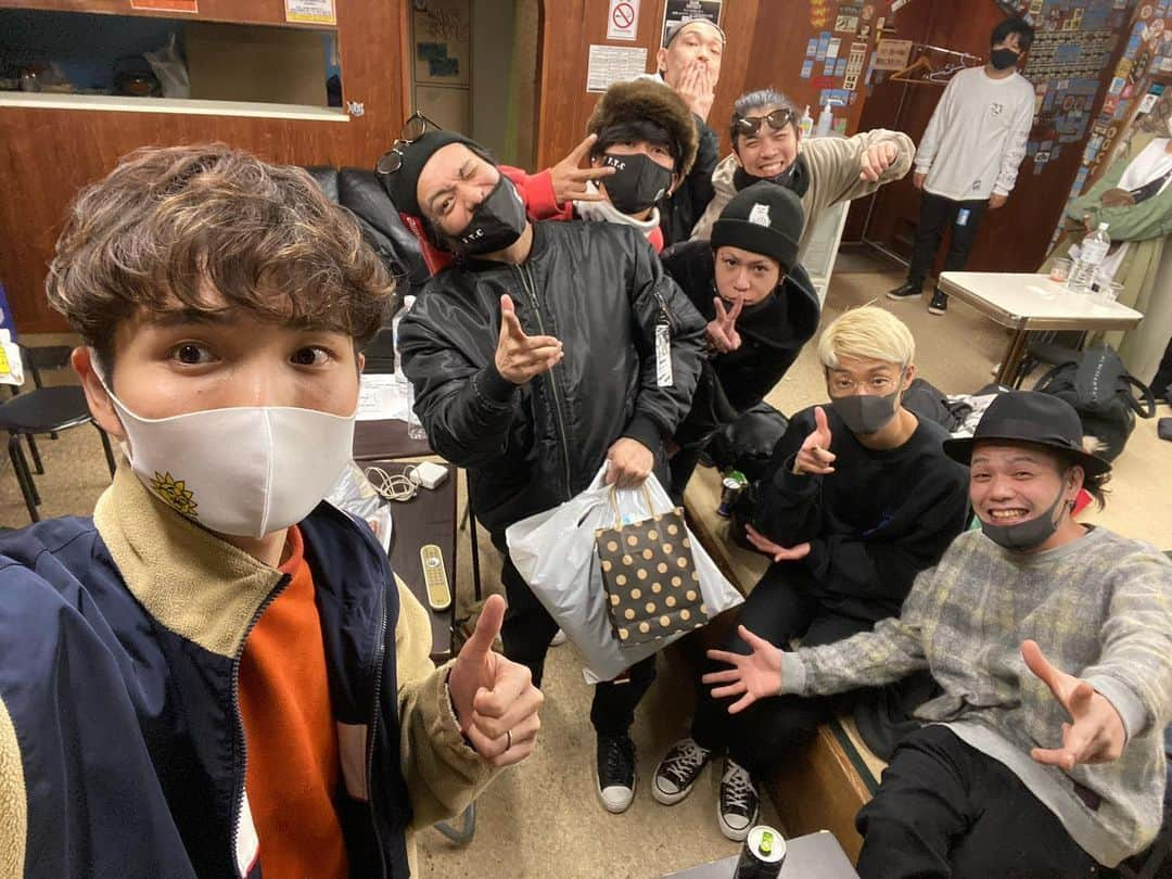 洲崎貴郁さんのインスタグラム写真 - (洲崎貴郁Instagram)「田中聖 × Runny Noize  #CLUB #UPSET ツーマンライブありがとうございました！！最高でした！ また来るぜ名古屋！！  #KOKI #田中聖 #RunnyNoize #ラニーノイズ」12月22日 22時09分 - runnysuzaki0504