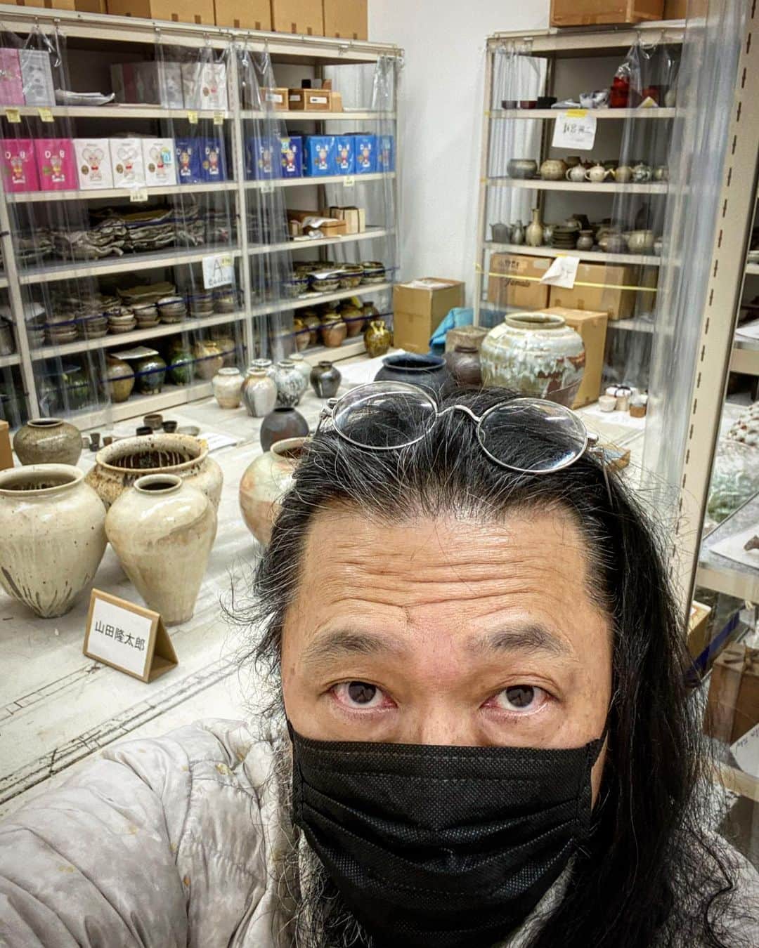 村上隆さんのインスタグラム写真 - (村上隆Instagram)「In the stock room.」12月22日 22時50分 - takashipom