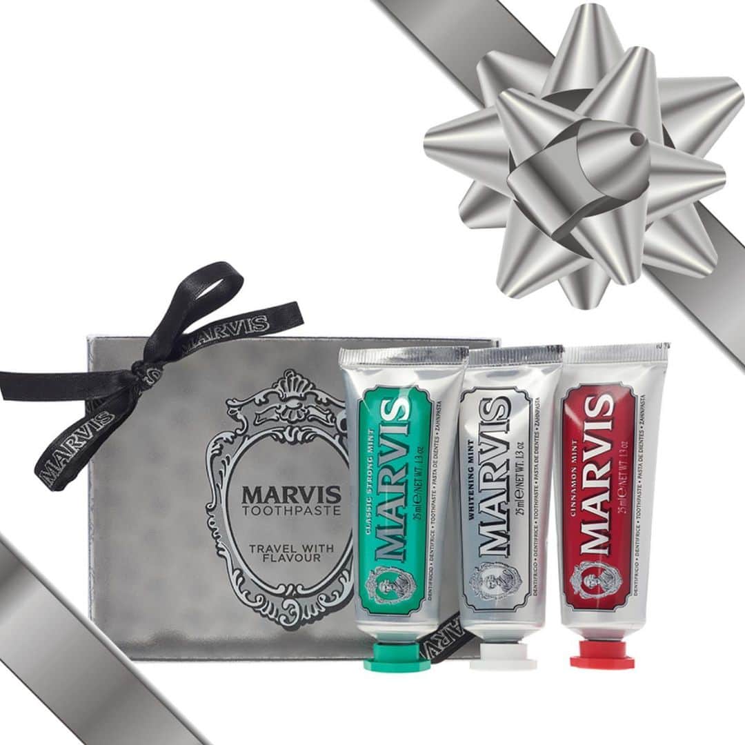 Marvis®️ Official Partnerさんのインスタグラム写真 - (Marvis®️ Official PartnerInstagram)「CLOSED✨ 🎁  GIVEAWAY 🎁 ✨  On the 3rd Day of Marvis we are GIVING AWAY: Marvis Travel with Flavor Set. 🇮🇹 • Always Travel with Flavor with three Marvis toothpaste favorites, in perfectly packable sizes. Set includes 25mL sizes of Classic Strong Mint, Whitening Mint and Cinnamon Mint. The signature Marvis formula leaves you with bright, protected teeth, and with brushing, aids in the prevention of tooth decay, tartar, and plaque. 💚🤍❤️ • HERE'S HOW TO WIN: 1. Follow us on Instagram. 2. Tag a friend on this @marvis_usa giveaway post. 3. In the comments, use the hashtag #3DayOfMarvis • A winner will be announced TODAY by 6pm EST. - - - - - US participants only. Must live within the 48 contiguous states to win. If a winner does not qualify or respond with shipping information within 24 hours, we will select a new winner. For easy contact, we suggest making your profile public during the giveaway. This giveaway is not affiliated with Instagram in any way.」12月22日 23時13分 - marvis_usa