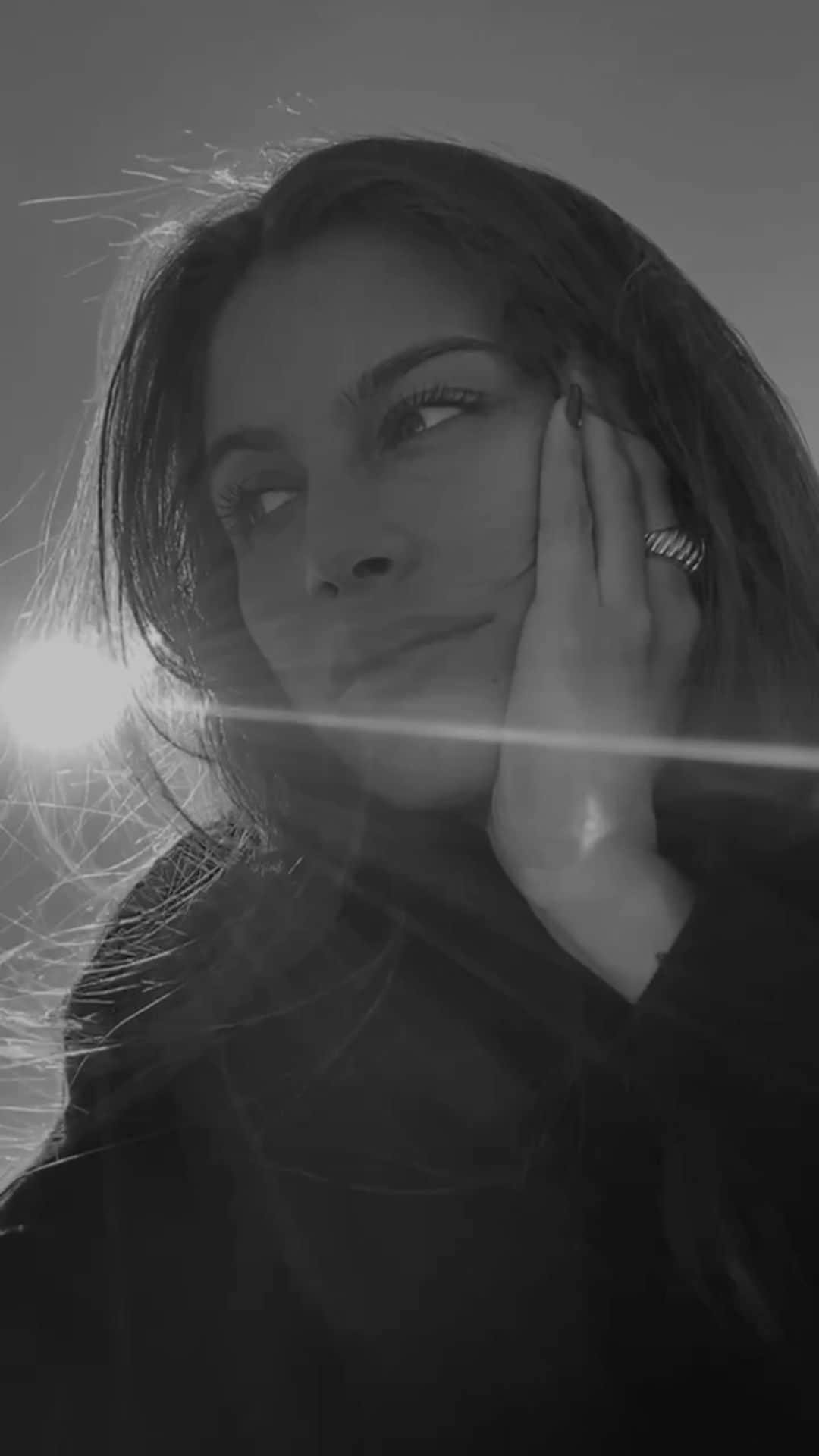 デシレ・コルデロ・フェレールのインスタグラム：「Breathe 🌊」