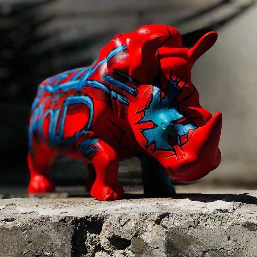 エコーレッドのインスタグラム：「#RHINOBRAND」