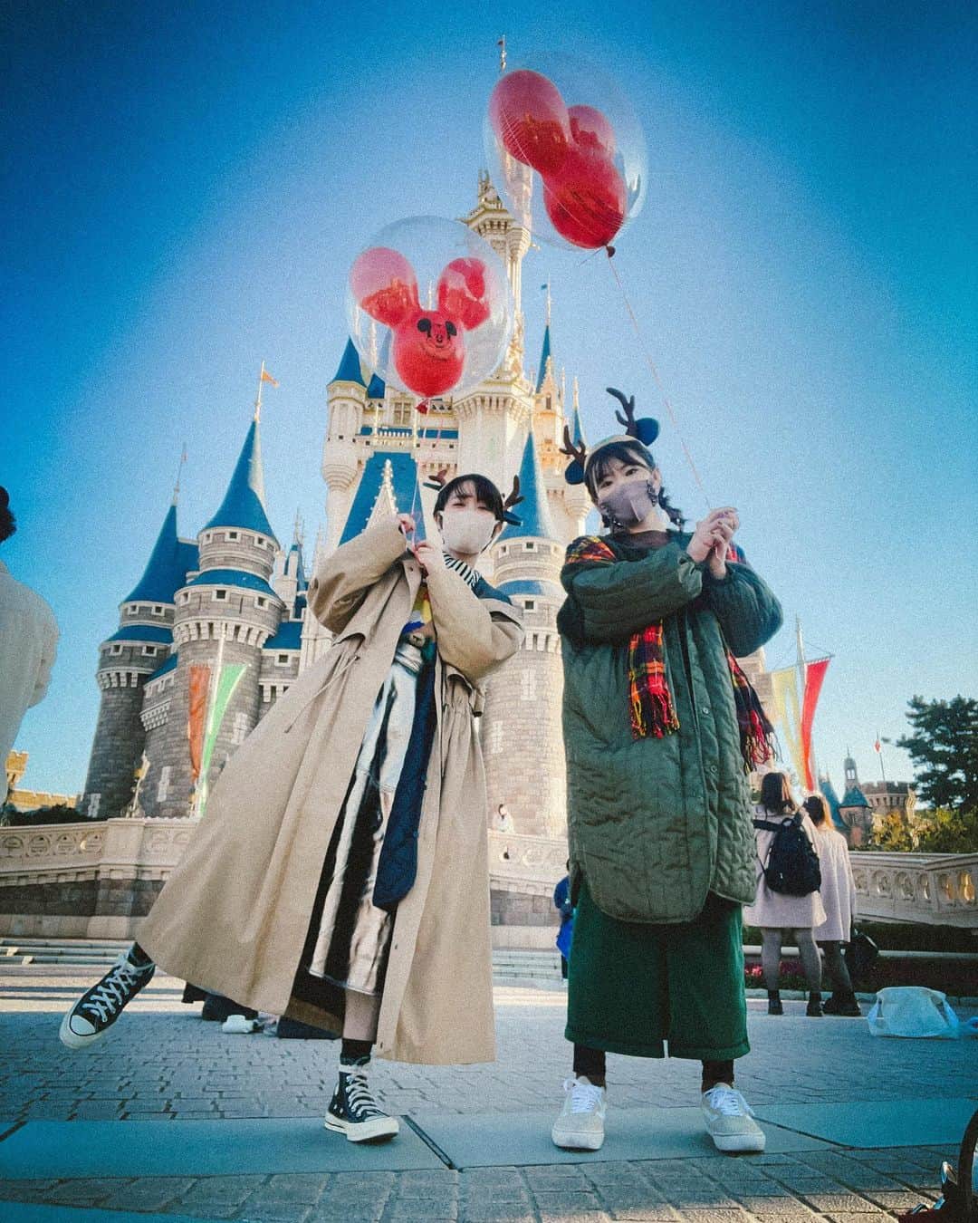 片山陽加さんのインスタグラム写真 - (片山陽加Instagram)「夢の国🐭　  #ディズニー #ディズニーランド #夢の国 #シンデレラ城」12月23日 0時02分 - haachandyoo