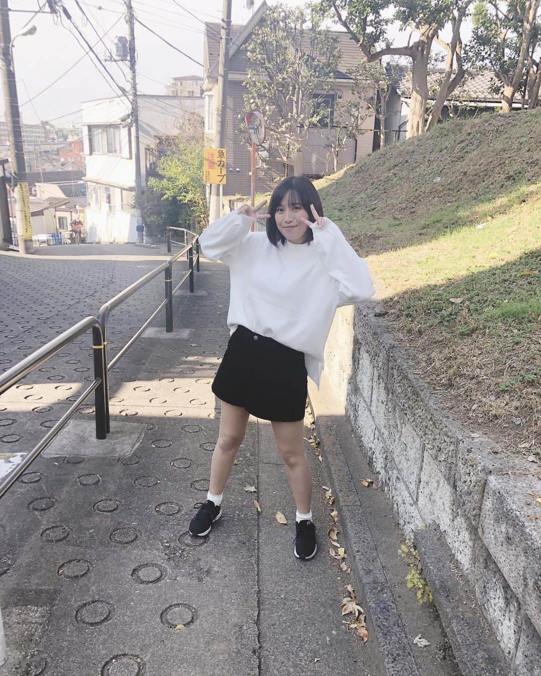 川又咲のインスタグラム：「. . . 📺  テレビ朝日　全力坂  ◯12/24(木)26時09分〜26時15分 『志村一丁目の坂』  ◯1/5(火)25時20分〜25時26分 『馬の鞍の坂』  ※関東ローカルでの放送時間になります。  出演します🏃‍♀️ クリスマスイブと来年🏃‍♀️🏃‍♀️ ぜひご覧ください😊✨ . . #テレビ朝日 #全力坂 #坂道 #全力 #ダッシュ #run #me #tv #photo #photo_jpn #tokyo #写真好きな人と繋がりたい #ファインダー越しの私の世界 #fun #followｍe」