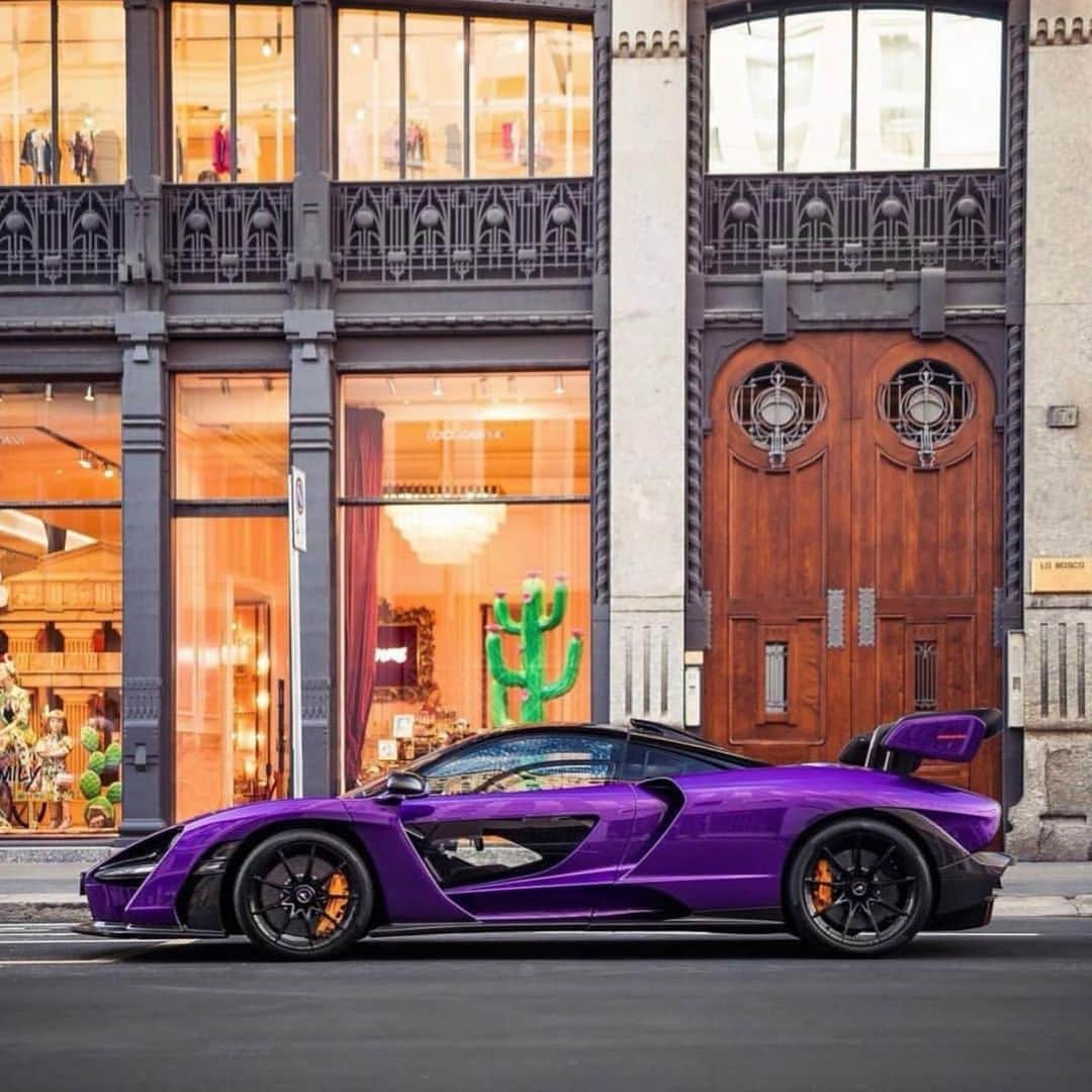 CarsWithoutLimitsさんのインスタグラム写真 - (CarsWithoutLimitsInstagram)「Purple McLaren Senna 🔮 Owner @niederprince  Photo @pursuitcars   #carswithoutlimits #mclaren #senna」12月23日 0時52分 - carswithoutlimits