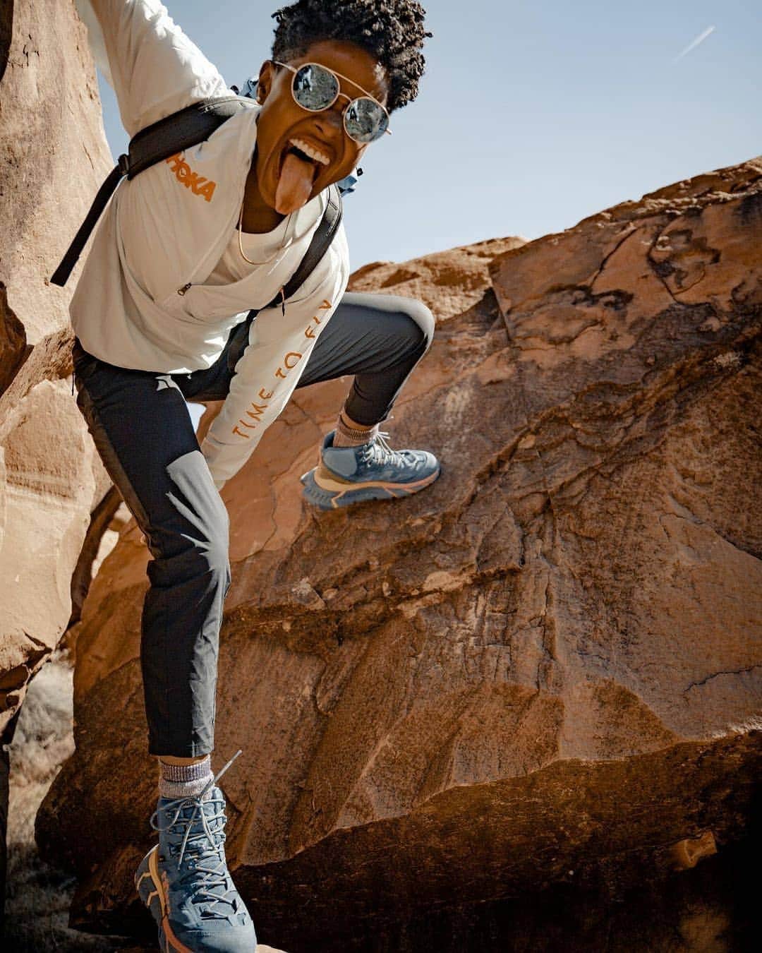 ホカオネオネのインスタグラム：「"I want this to be an invitation for you to reclaim your local trail or even sidewalk. Hike anywhere. Hike your city. It’s just a walk in nature for the soul."  - L Renee (@urbanclimbr) #TimeToFly  Read more from L in her blog post "Reclaiming Trails" at the link in bio.」