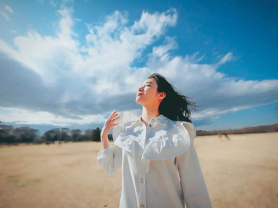 鈴木芳奈のインスタグラム：「風の時代、ついに突入〜☺︎」