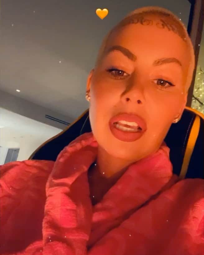 アンバー・ローズのインスタグラム：「#celinedionchallenge 🔥🤯❤️🙏🏽」