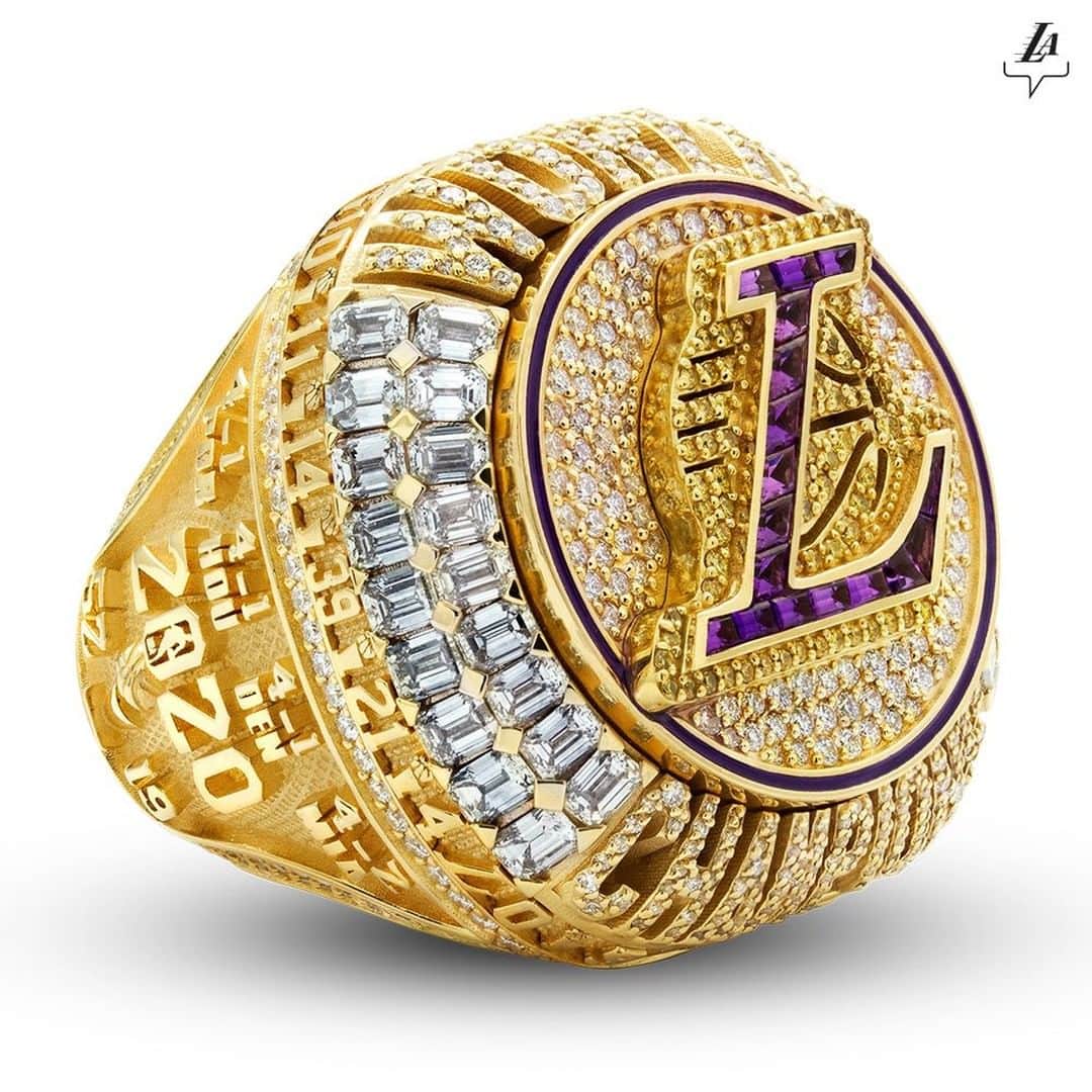 Los Angeles Lakersさんのインスタグラム写真 - (Los Angeles LakersInstagram)「This is what it's all about 💍」12月23日 11時49分 - lakers