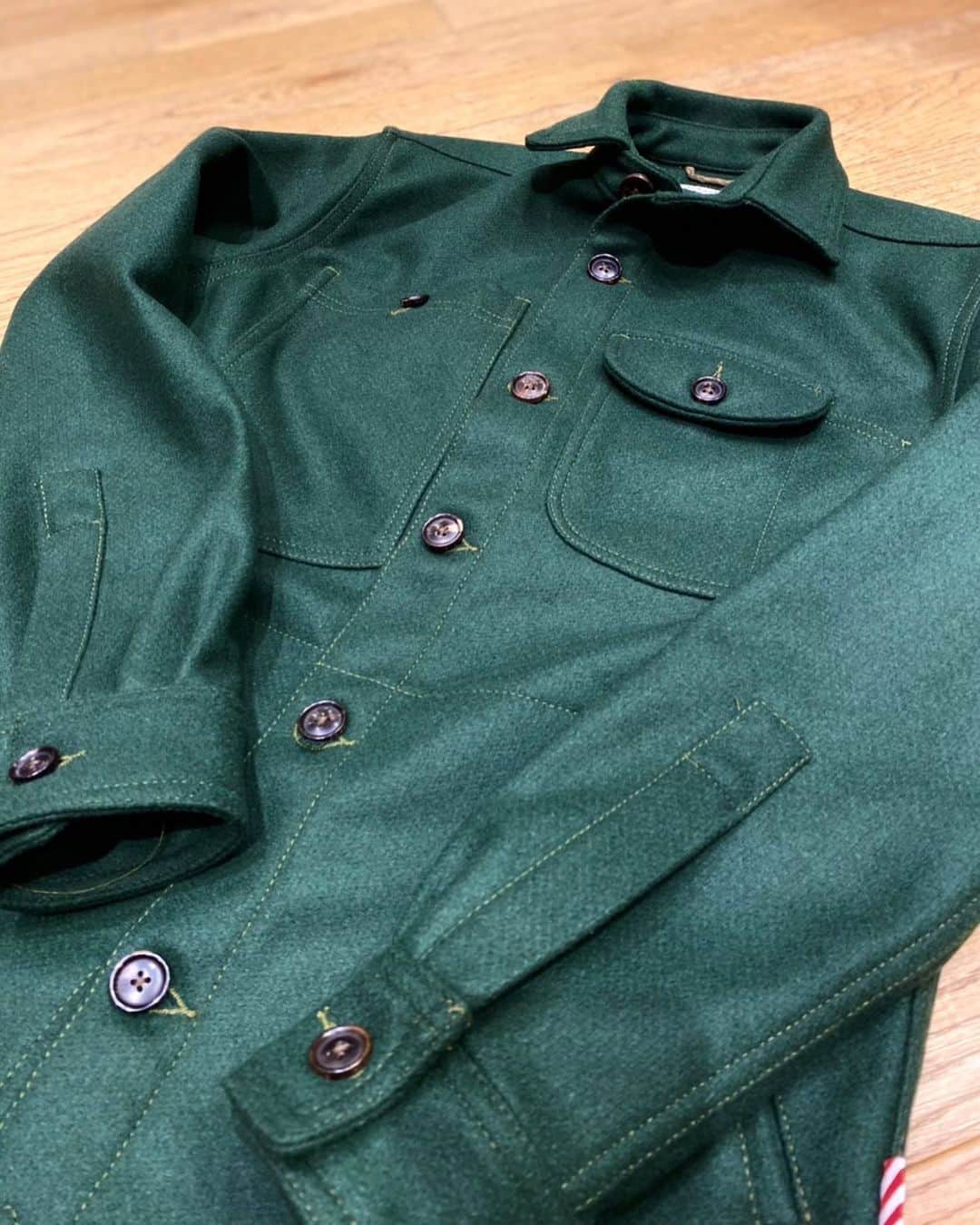 のインスタグラム：「FREEMANS SPORTING CLUB (Made in USA) CAMP SHIRTS Col:GREEN Price:¥53,000+tax  #freemanssportingclub #fscginza #ginzasix #menswear #madeinusa」