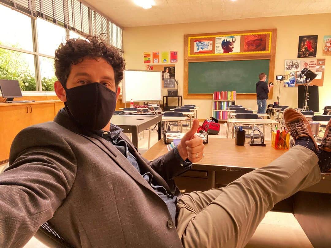 アダム・シャピロのインスタグラム：「Mr. Shapiro’s happy place. @neverhaveiever」