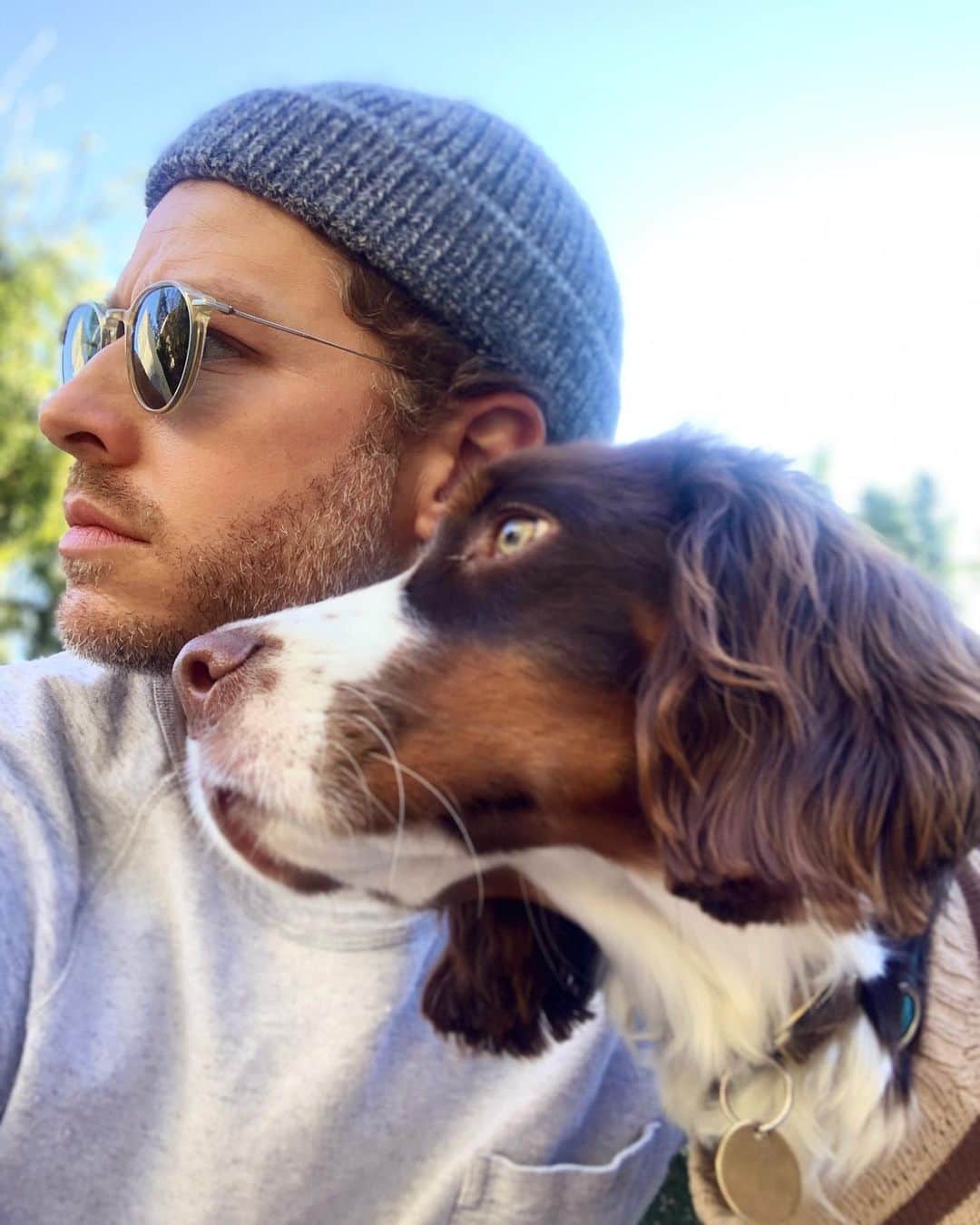 ジョシュア・ダラスのインスタグラム：「Bird Doggin’ with Sir Digby. #puppylove #puppy」