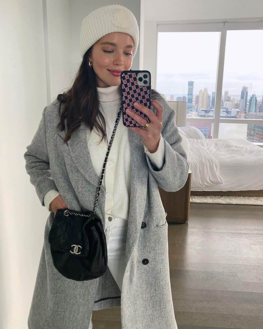 エミリー・DiDonatoのインスタグラム：「Winter whites for today’s #ootd 🕊」