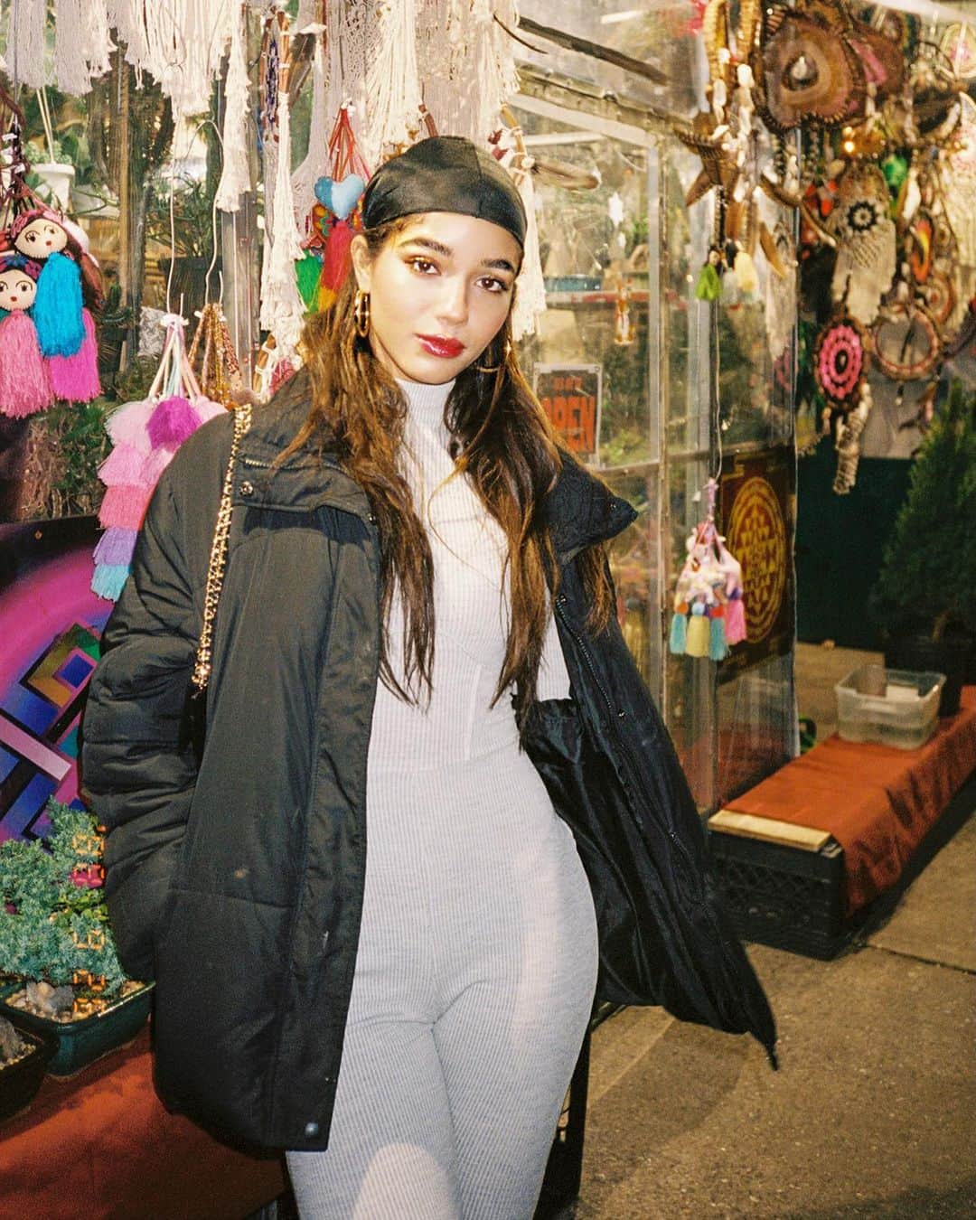 イヴァンナ・ヴェンチュラさんのインスタグラム写真 - (イヴァンナ・ヴェンチュラInstagram)「Who’s excited for Christmas food? 🎄 🥘 🍲♥️ my favorite part 😋|\ outfit @prettylittlething」12月23日 5時32分 - yoventura
