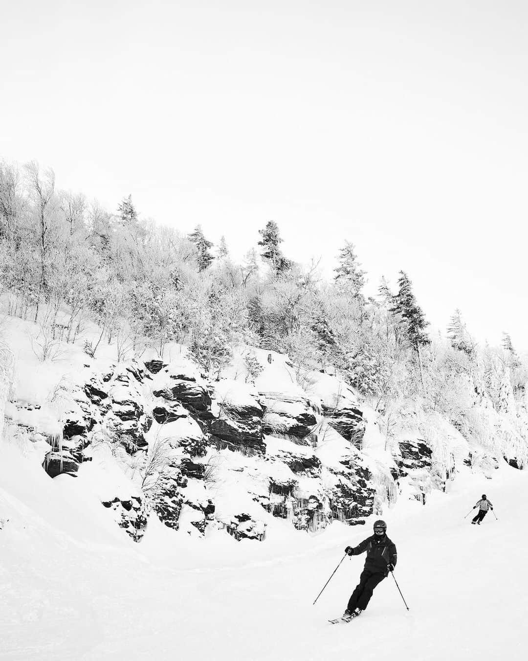 Ricoh Imagingのインスタグラム：「Posted @withregram • @williamhereford Skiing @huntermountain today w/ my @ricohpentax #gr3」