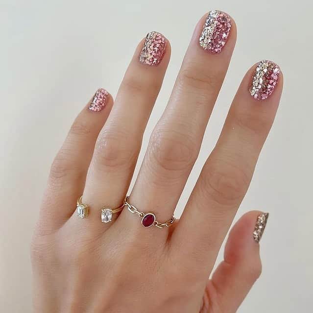 Target Styleのインスタグラム：「Repeat👏  after 👏us: 🔥 nails only in 2021.」