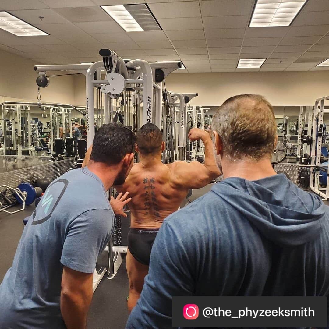 Hidetada Yamagishiさんのインスタグラム写真 - (Hidetada YamagishiInstagram)「I am asked often what’s the secret of longevity?  Here is the answer. Thank you @the_phyzeeksmith for taking good care of me and my team!  Another one of my athletes in the 2020 @mrolympiallc my dear friend @hideyamagishi . Cover pic is 2019 to 2020 ⚒ despite making improvements and a near perfect prep we fell short on placings in this show. The 212 Bodybuilding class is absolutely stacked and it was an honor to compete there! Congrats to all the competitors who made it happen in a difficult year. This was my boy's 10TH OLYMPIA, an amazing record in itself!  We are however in a damn good place for a solid OFF-SEASON BUILD :) dysfunction free, nagging limitations and imbalances have sorted out allowing us to really push the weight and food this year. 30 years of training #ballsout really did a number on my guy; every bit of homework and hack I gave him he fullfilled flawlessly so that most of the work we did stuck, allowing us to move to the next piece actually FIXING his issues. Didn't have to slow prep either which is a win all together 👏  This was gonna to be my friends last show but he feels so good he wants to roll again HA - amazing what being healthy and balanced will do for your mindset! Time to get back to work after a much needed break - I'm so excited to see my guy claw his way back up the ranks #legendary #samurai  Swipe left to see some of our peak week and prep from this season -  ✅ Master resets on #neux and #neubie for a perfect nervous system, max REM and recovery  ✅ Hypertrophy training under the currents; sometimes 3 sessions per day!  ✅ Lymphatic detox treatment w the microcurrent- thanks @morganmorehead for the help and knowledge!  ✅ Katsu BFR training w the Bio-currents to bring up lagging body parts instantly  ✅ Electric cardio to ramp up metabolism and rehab muscle chains  All the extras; red-light therapy, lymphatic detox compression, daily percussion mobility work, electric IASTM and FST, digestion accelerations w the Bio-currents, foot baths for optimal feet health and ROM - the list goes on and on. Props to this man for his hustle and progression into the new school recovery world 👏⚒」12月23日 6時35分 - hideyamagishi
