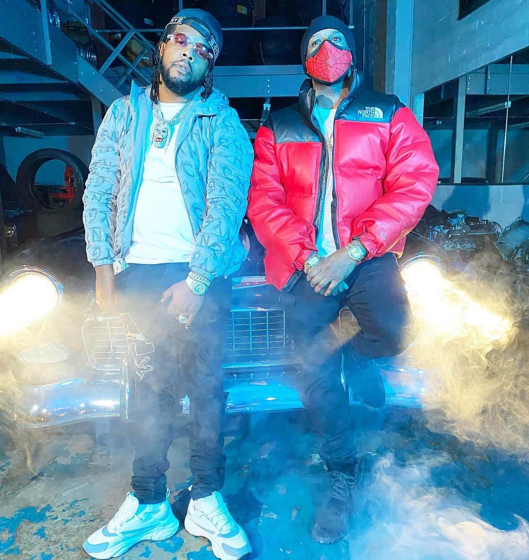ファンクマスター・フレックスのインスタグラム：「VIDEO SHOOT: FunkFlex / @RowdyRebel from my album! @bean_ishhh I appreciate you! @fettylucianogs9 played me a smash tonight! 🎥 @quinn_films Producer: @serife100 #55chevy near by! @iamsylviarhone @ezekiellewis @june_biz @ceoslow WHO ELSE SHOULD I PUT ON MY ALBUM?」