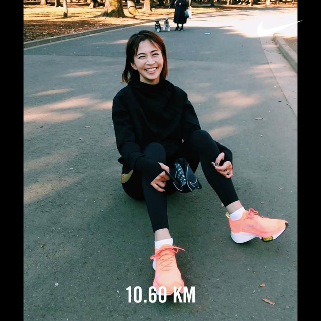 のインスタグラム：「今朝は早起きしてランニングして来ました✨ 何故かいつもよりペースが上がっていたらしい。 後半は、ばててしまったけど、やっと体とメンタルが追いついた感じ。 発散させてもらいました！ またリセットして、色んなことと向き合っていけたらと思います！ . . . こうして走り出したころもランに支えられて来たんだなぁ。。 . . #run #running #thanks #friends #nike #fun #mentalhealth #sports #reset #少し穏やかになってみます　#受け止める #木村コーチからのご褒美お団子に癒されました」