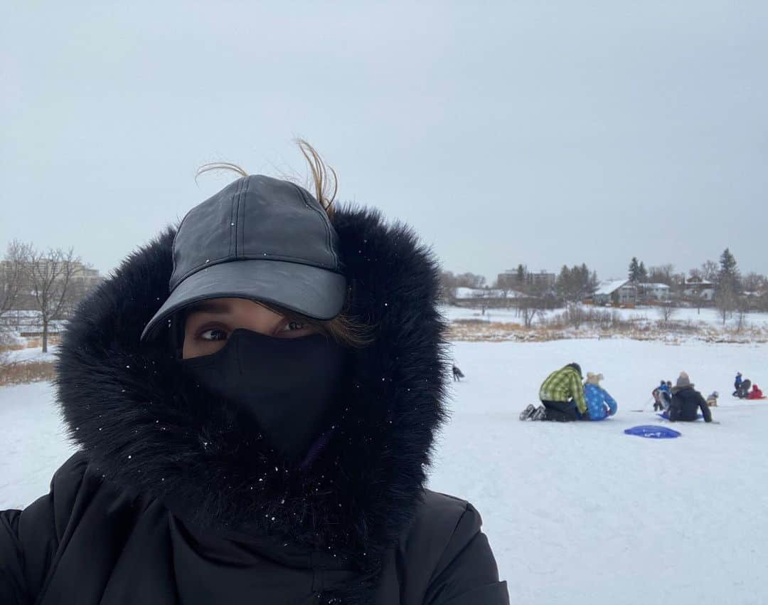 ニア・ヴァルダロスさんのインスタグラム写真 - (ニア・ヴァルダロスInstagram)「#winnipeg eh 🇨🇦」12月23日 7時58分 - niavardalos