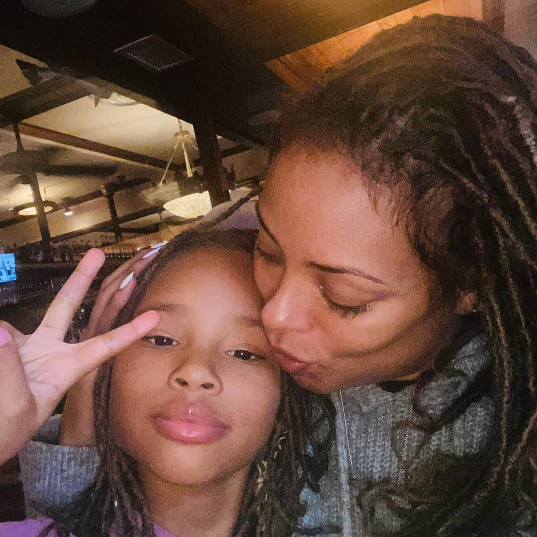 エヴァ・マルセルさんのインスタグラム写真 - (エヴァ・マルセルInstagram)「My ENTIRE world Marley Rae🌻」12月23日 7時51分 - evamarcille