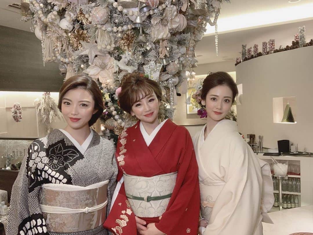 野原くるみさんのインスタグラム写真 野原くるみinstagram お着物での出勤 メイクも髪型も全部 ブランシュにて施して 頂きました٩ ᐛ ۶ Blair Blair 12月23日 8時27分 Kurumi0115 N