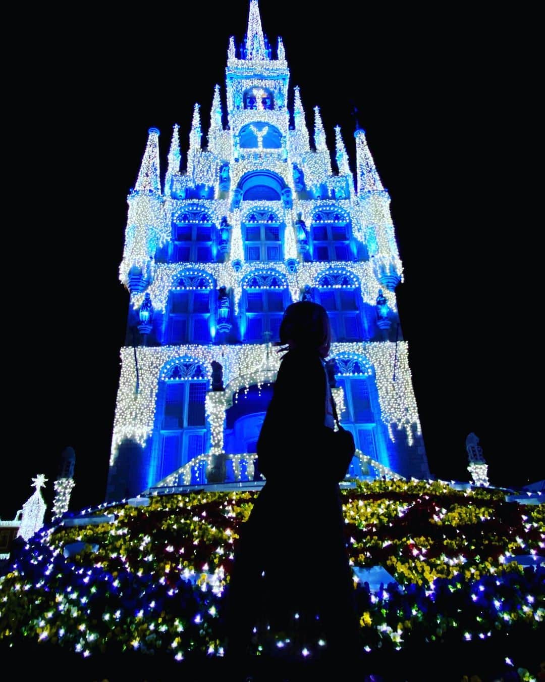 のインスタグラム：「let's it go!!! 今夜のvoyagerは20時以降も点灯しております☝️🤡✴️ @voyager_shibuya  . 水曜日年内最後なので皆様のご来場お待ちしております(๑╹ω╹๑ ) . . . men &lady all person ¥1000 free drink 🍹 . . . . #楽しみがない年末年始 #忘年会 #忘年会気分 #dj #club #djyurina #illumination #年末年始 #あげていこう #飲み会 #🤧飲みましょう #音楽好きな人と繋がりたい  #お酒好きな人と繋がりたい  #渋谷 #渋谷飲み放題 #渋谷クラブ #shibuya #クラブゲスト #水曜日 #渋谷水曜日 #ストレス発散 #好きなことを仕事にする #好きなことをして生きていく」
