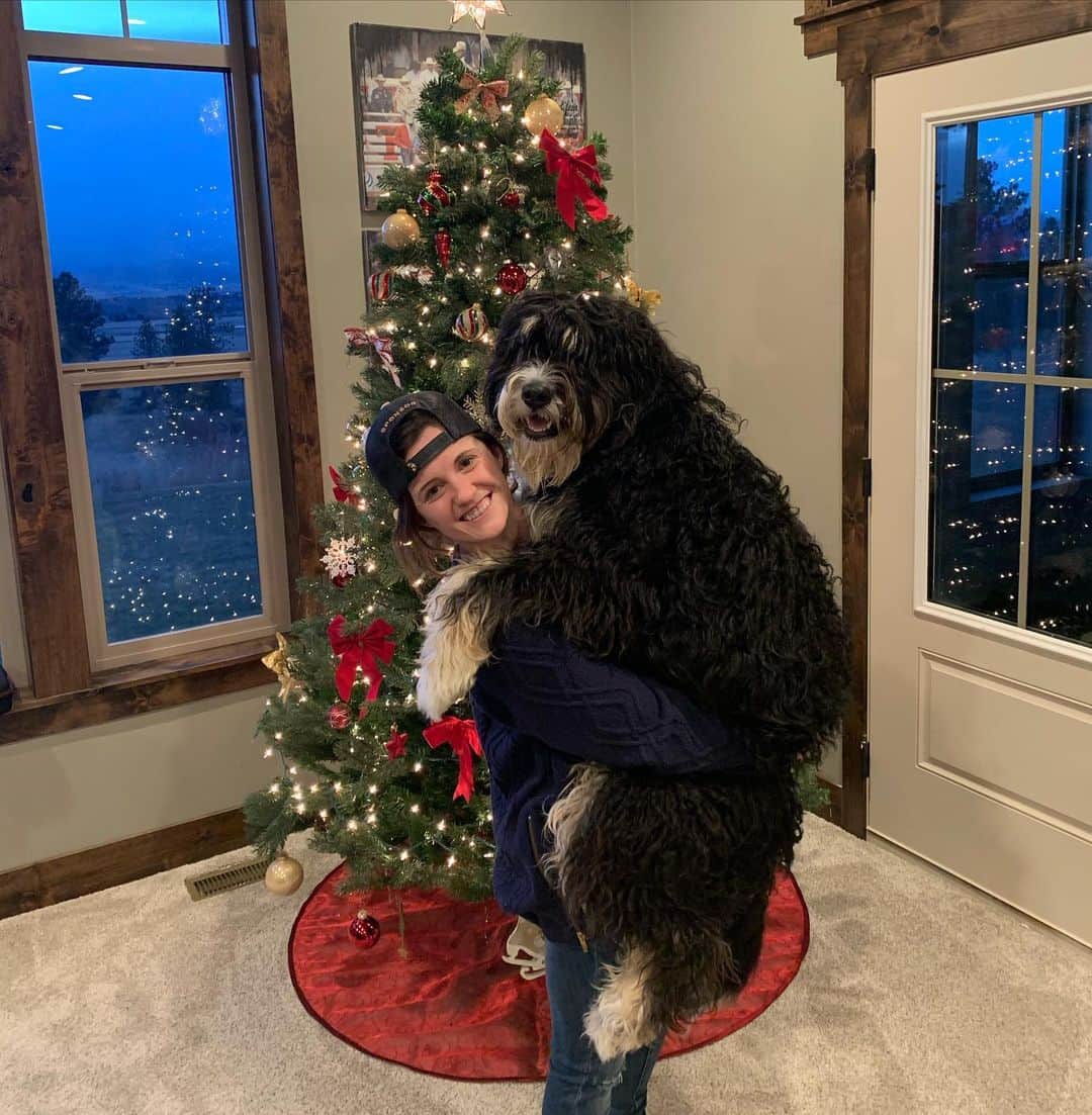 ペイジ・ローレンスのインスタグラム：「HAPPY FIRST BIRTHDAY TO MY JAZZ GIRL!!!!!! If you’ve met her, you can’t help but love her, and if you’ve met me, you know how crazy about her I am!!!  I will never be able to thank @richmondchampion (and @hannarosecrawley ) for surprising me with her!! 🥰🥰🥰🥰」