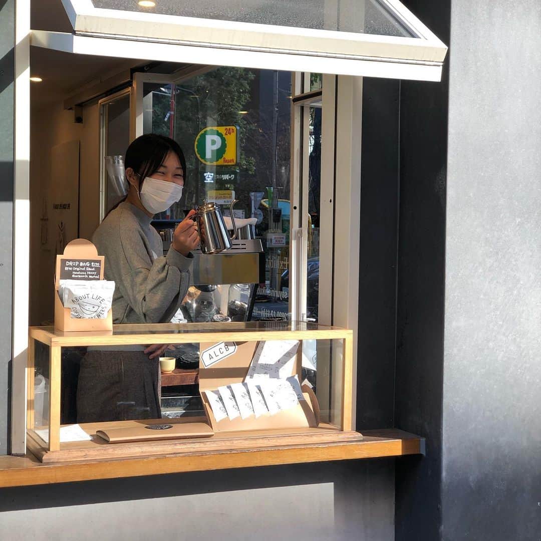 ABOUT LIFE COFFEE BREWERSのグルメインスタ