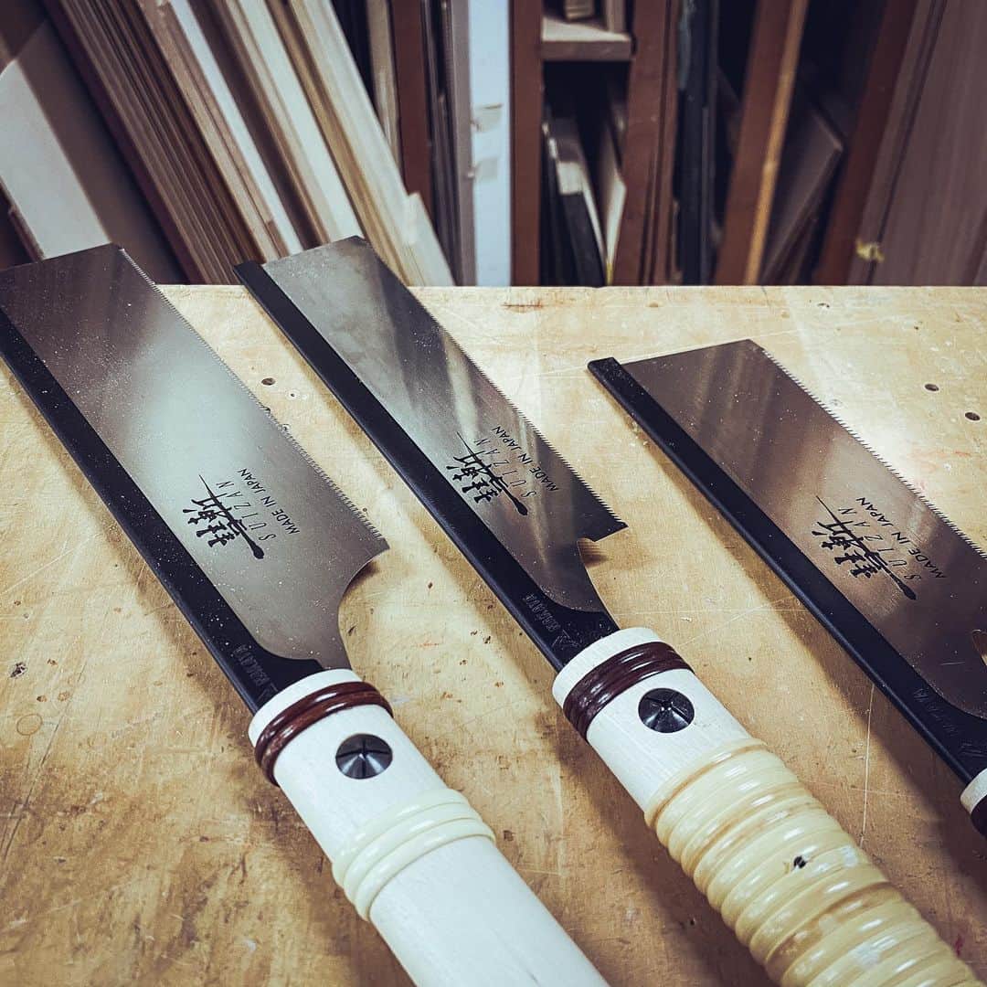 のインスタグラム：「9-1/2″ Dozuki (Dovetail) 8″ Dozuki (Dovetail) 6″ Dozuki (Dovetail)  #suizan #japanesesaw #japanesesaws #japanesetool #japanesetools #japaneseplane #craftman #craftmanship #pullsaw #dovetail #dovetailsaw #handsaw #woodwork #woodworker #woodworkers #woodworking #woodworkingtools #furnitureworkshop #furnituredesign #furnituremakeover #furnituremaker #suizanjapan」