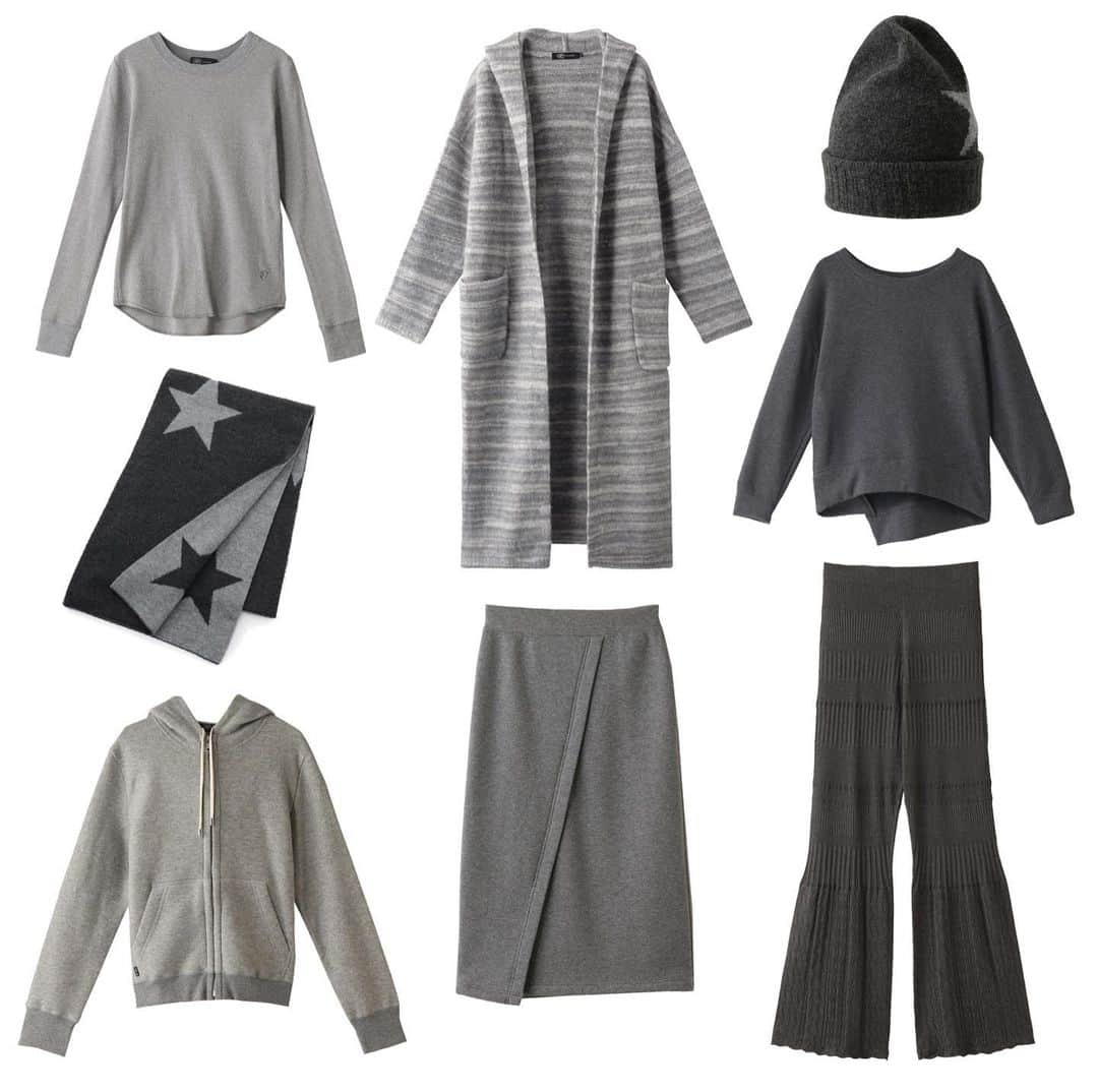 JET jpさんのインスタグラム写真 - (JET jpInstagram)「◾️Color Collection◾️﻿ ﻿ シックでクールな印象を与えてくれるグレー。モノトーンコーデから、カラーアイテムを取り入れたスタイリングまで楽しめる万能カラーをCheck⭐️﻿ ﻿ 左上から順に﻿ #ラフィワッフル サーマルカットソー﻿ No.C80-11300 / ¥9,350(taxin)﻿ ﻿ #オリジナルスターバイカラーマフラー﻿ No.C80-09106 / ¥20,900(taxin)﻿ ﻿ #コットン混スウェットフードパーカー﻿ No.C80-39050 / ¥18,700(taxin)﻿ ﻿ #ウール混ロングニットフーデットコート﻿ No.C80-39001 / ¥31,900(taxin)﻿ ﻿ #フロントデザインスウェットスカート﻿ No.C80-79009 / ¥20,900(taxin)﻿ ﻿ #オリジナルスターニット帽﻿ No.C80-09300 / ¥7,590(taxin)﻿ ﻿ #バックデザインスウェットトップス﻿ No.C80-19059 / ¥13,200(taxin)﻿ ﻿ #イージーニットフレアパンツ﻿ No.C80-69102 / ¥13,200(taxin)﻿ ﻿ ﻿ >>詳しくは画像をタップ❗️﻿ 商品タグより、詳細がご覧いただけます﻿ ﻿ —————————————﻿ ﻿ \ TIME SALE開催中 /﻿ ワールドオンラインストアにて対象アイテムが最大60%OFFになるタイムセールを開催中❗️﻿ ﻿ 今すぐ着られる冬アイテムや、リラックスウェアもお買い得に！﻿ 是非、この機会をお見逃しなく！﻿ ﻿ —————————————﻿ ﻿ #jet #jetlosangeles #jet_losangeles #nowonsale #newarrival #recommend #﻿  #ジェット #新作 #紹介 #スタイリング #ワンマイルウェア #カジュアル #楽ちん #スカート #スリット #トレンド #カラー #グレー #ベーシック #ニット #マフラー」12月23日 20時17分 - jet_losangeles