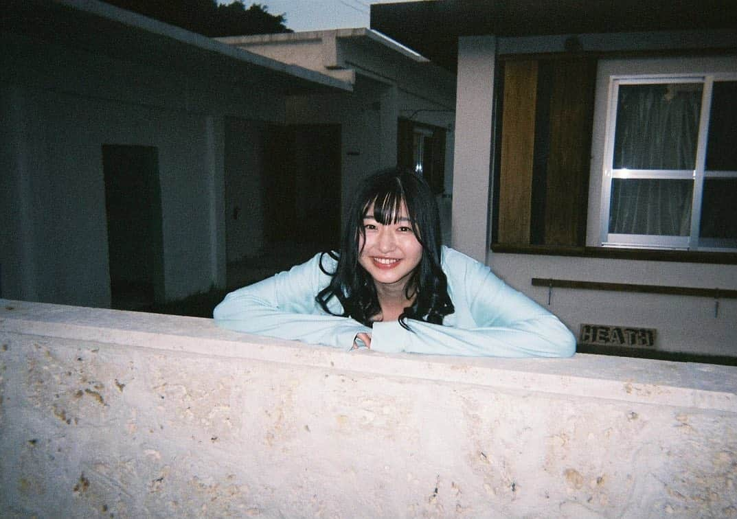 我妻ゆりかさんのインスタグラム写真 - (我妻ゆりかInstagram)「姫ちゃんが写ルンです持ってきてくれて島で撮った写真をもらいました…！😭😭✨  とってもうれしい😭」12月23日 20時44分 - wagatsuma_yurika