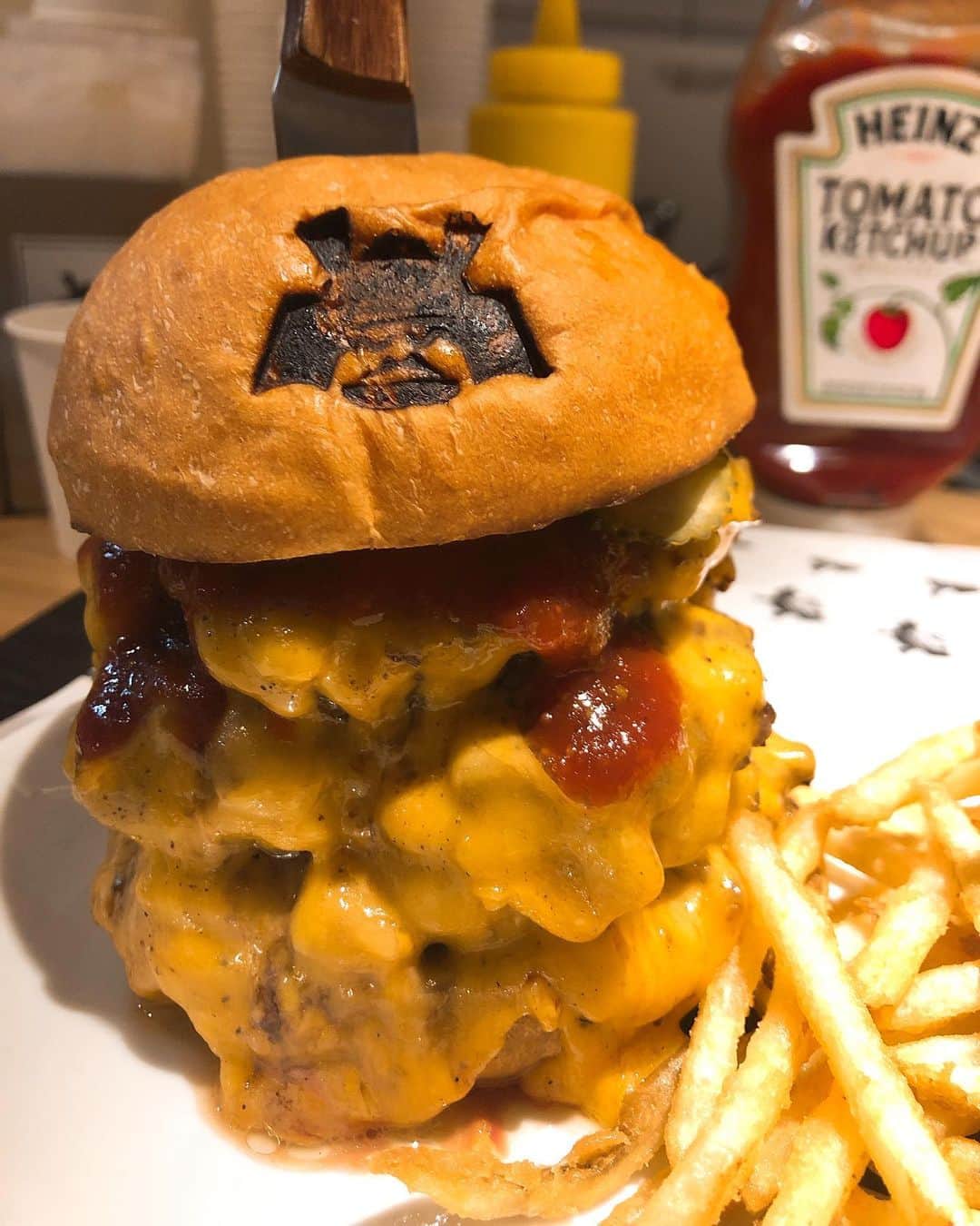 袴田彩会のグルメインスタ