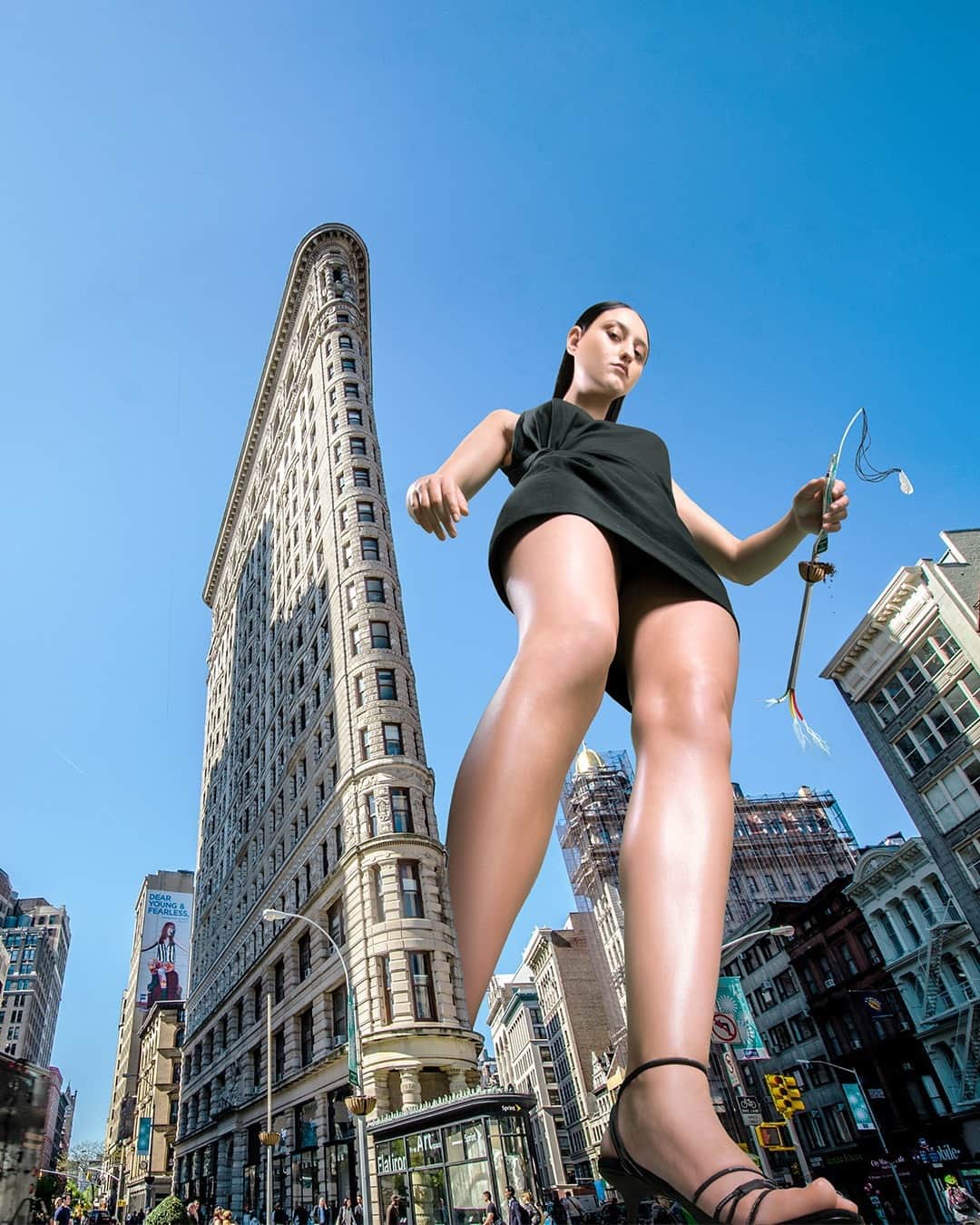 エルエヌシーシーのインスタグラム：「Saved by the 50ft Woman! Sexy yet androgynous, provocative yet refined, high yet low, Alexander Wang’s modern vision of femininity reflects modern womanhood. We bow down.  @alexanderwang Photographer: @raphaelbliss Retoucher: @helen_retouch Model: @jessmaybury Stylist: @jack_collins Hair: @tommystayton Make-up: @terrybarberonbeauty」