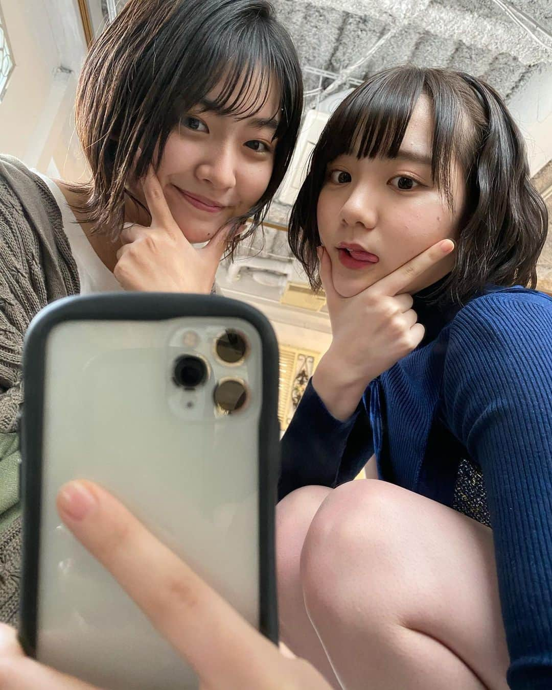 道枝咲さんのインスタグラム写真 - (道枝咲Instagram)「BIG ONE GIRLS増刊 「BIG ONE GIRLS Graph」が今日発売されました🥳 テーマは「かっこかわいい」です👦🏻👧🏻💓 げっとしちゃってください👍👍 #BIGONEGIRL さん #16期  #akb48 #かっこかわいい」12月23日 21時19分 - michieda_saki