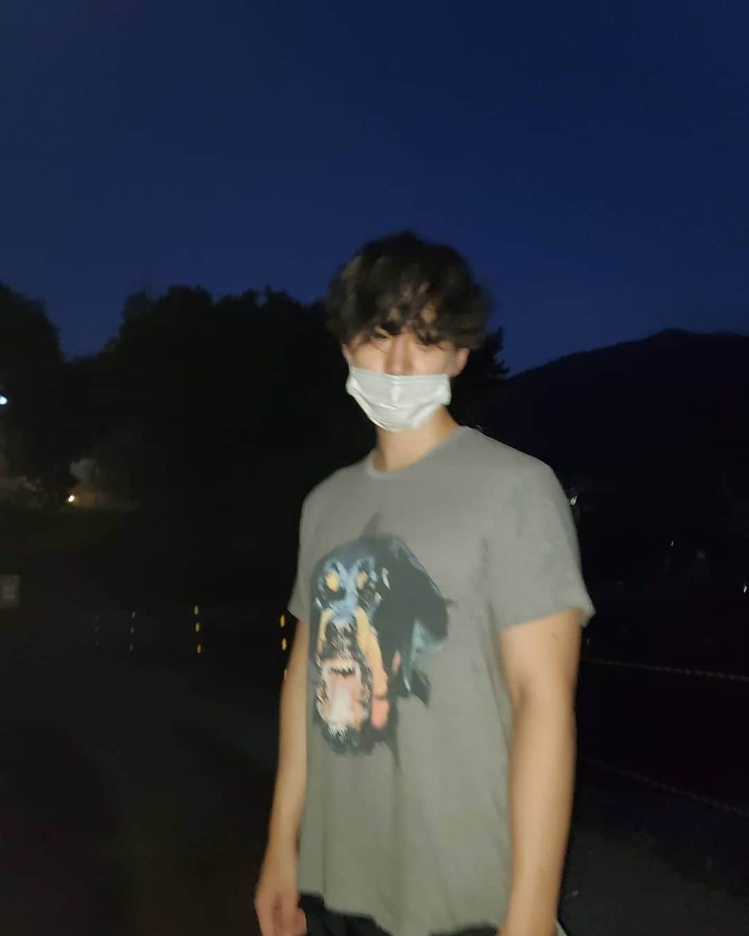ジュノ のインスタグラム：「아무도 없을 때」