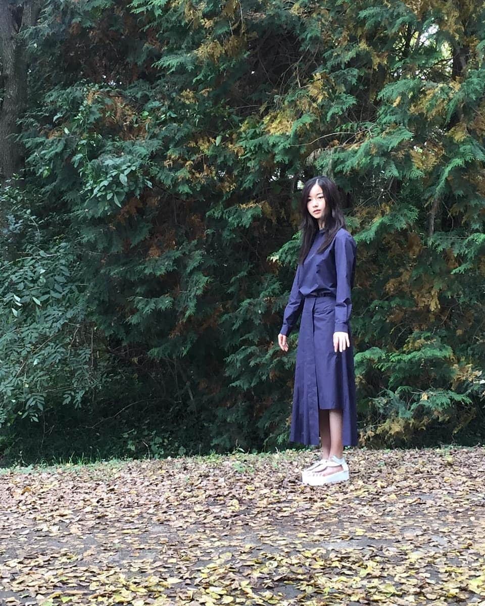 佐々木琴子さんのインスタグラム写真 - (佐々木琴子Instagram)「腕の位置がすごく不自然…」12月23日 13時05分 - sasaki_kotoko828
